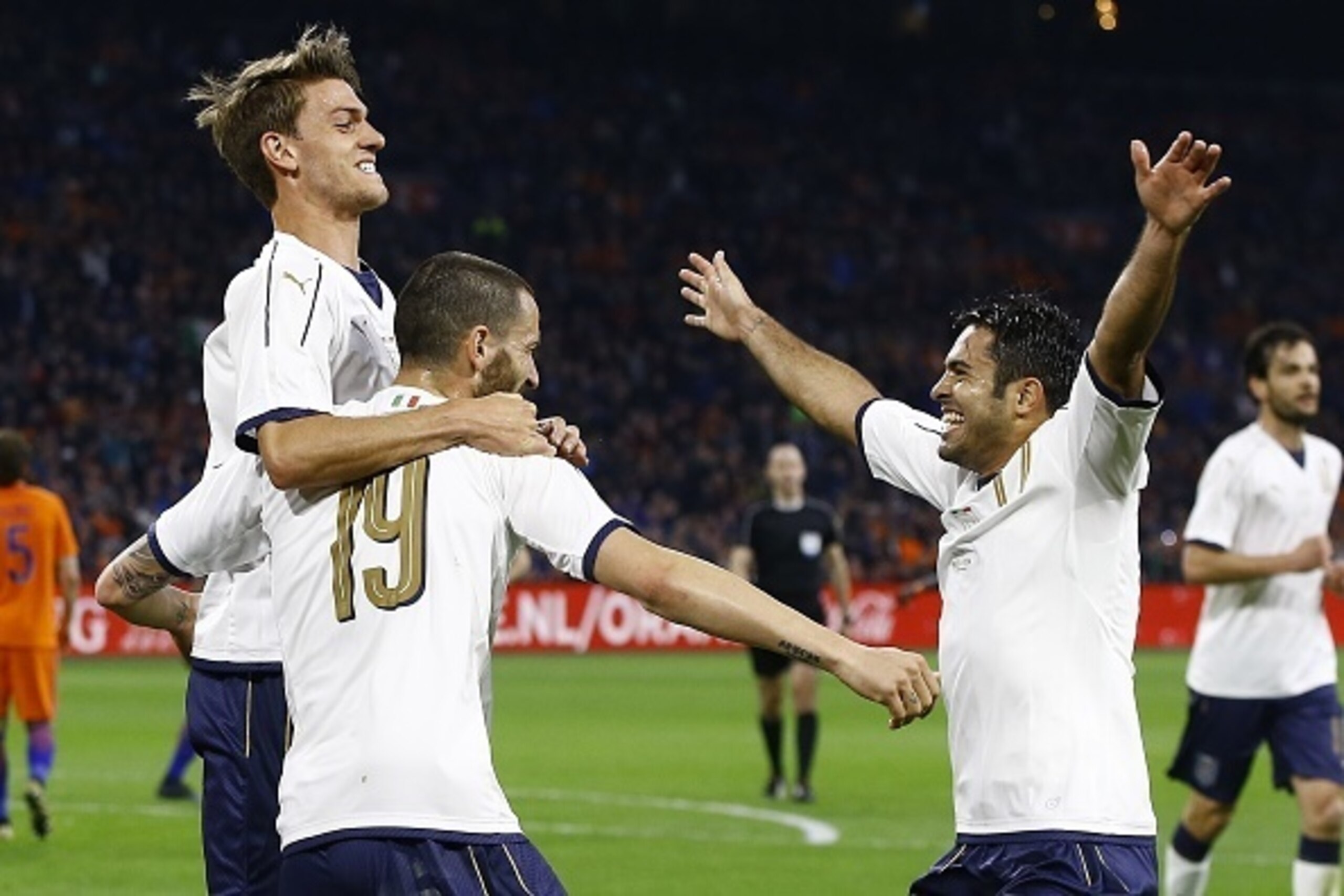 (l-r) Daniele Rugani of Italy, Leonardo Bonucci of Italy scored, Citadin Martins Eder of Italyduring the friendly match between Netherlands and Italy at the Amsterdam Arena on March 28, 2017 in Amsterdam, The Netherlands(Photo by VI Images via Getty Image