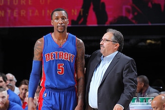 SACRAMENTO, CA - JANUARY 10: Head coach Stan Van Gundy of the Detroit Pistons coaches Kentavious Caldwell-Pope #5 against the Sacramento Kings on January 10, 2017 at Golden 1 Center in Sacramento, California. NOTE TO USER: User expressly acknowledges and 