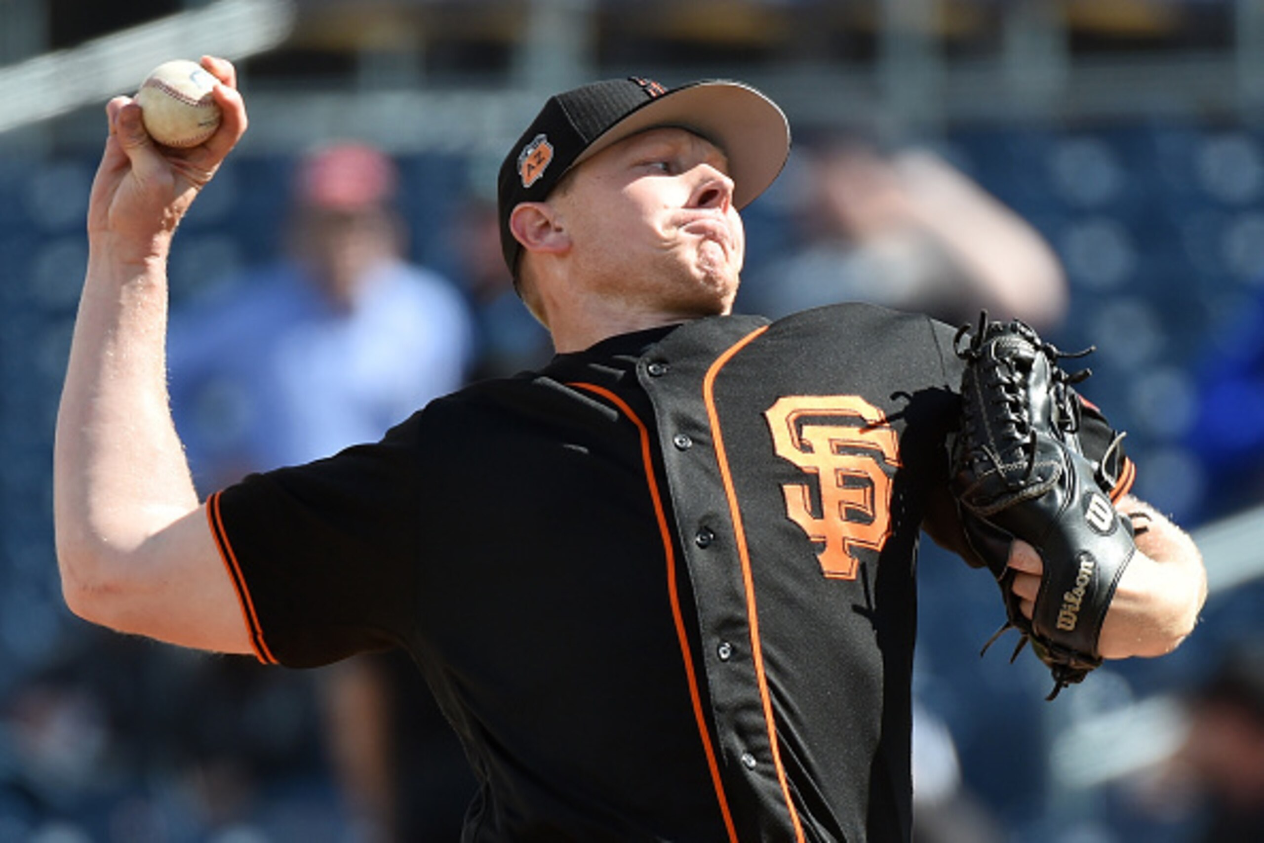 PEORIA, AZ - FEBRUARY 28:  Mark Melancon #41 of the San Francisco Giants pitches during a Cactus League spring training game against the San Diego Padres at Peoria Stadium on February 28, 2017 in Peoria, Arizona.  (Photo by Lisa Blumenfeld/Getty Images)