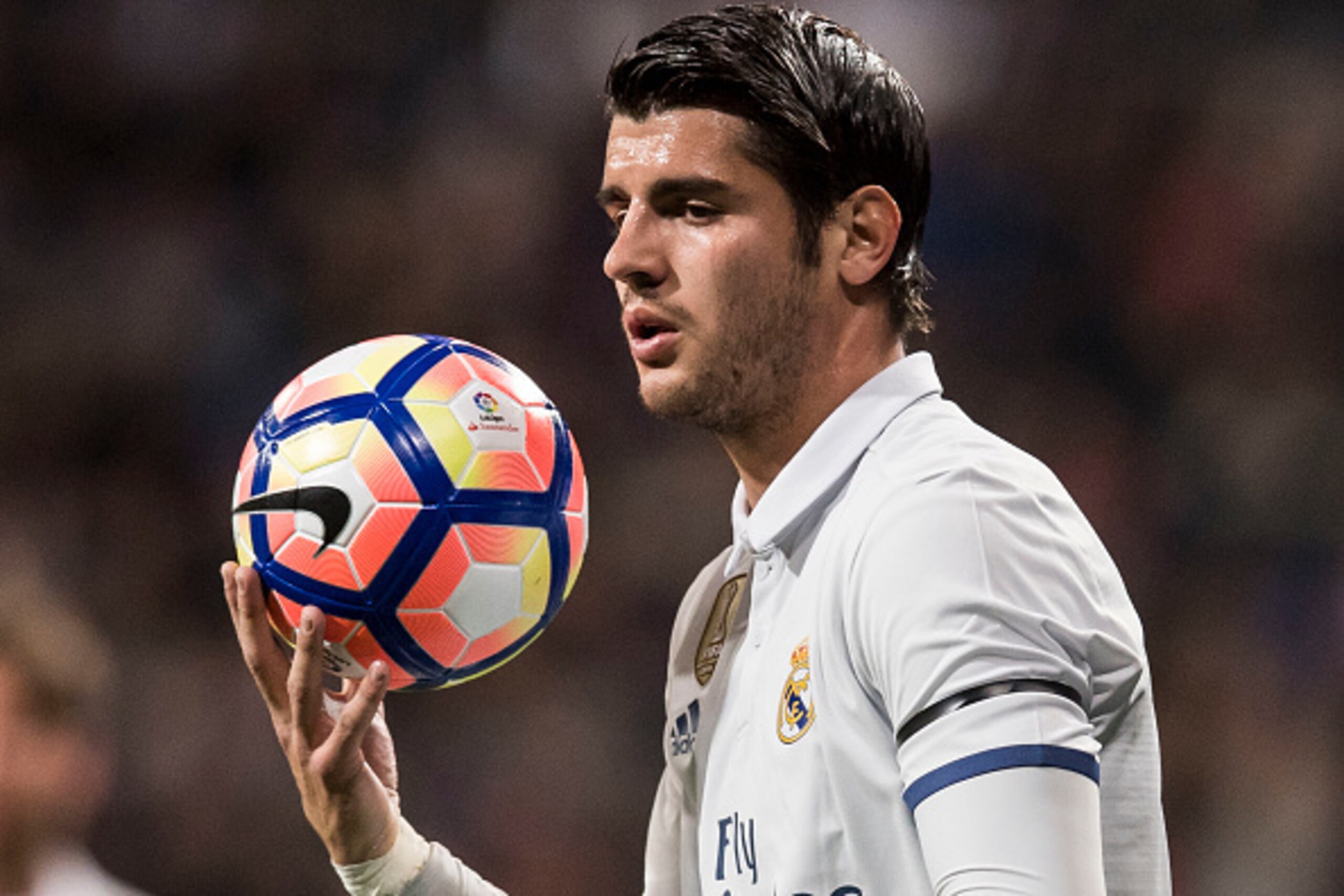 MADRID, SPAIN - MARCH 12: Alvaro Morata of Real Madrid in action during their La Liga match between Real Madrid and Real Betis at the Santiago Bernabeu Stadium on 12 March 2017 in Madrid, Spain. (Photo by Power Sport Images/Getty Images) MADRID, SPAIN - MARCH 12: Alvaro Morata of Real Madrid in action during their La Liga match between Real Madrid and Real Betis at the Santiago Bernabeu Stadium on 12 March 2017 in Madrid, Spain. (Photo by Power Sport Images/Getty Images)