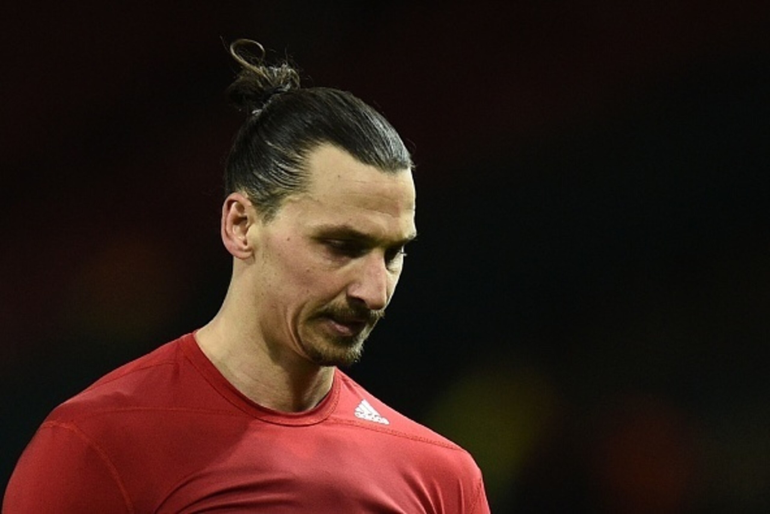 Manchester United's Swedish striker Zlatan Ibrahimovic leaves the pitch at the end of the UEFA Europa League round of 16 second-leg football match between Manchester United and FC Rostov at Old Trafford stadium in Manchester, north-west England, on March 