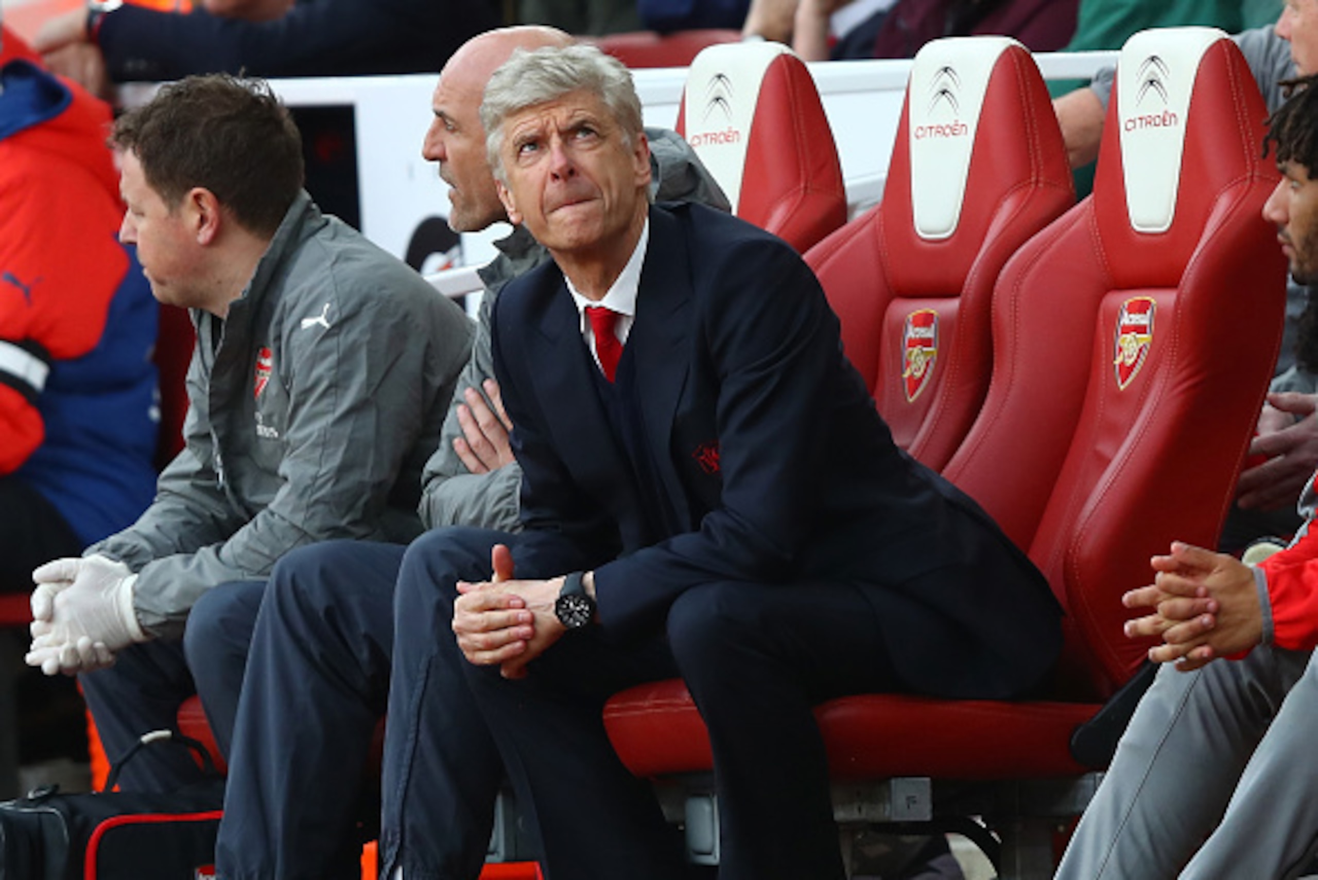LONDON, ENGLAND - APRIL 02: Arsene Wenger, Manager of Arsenal is dejected after the Premier League match between Arsenal and Manchester City at Emirates Stadium on April 2, 2017 in London, England. (Photo by Clive Rose/Getty Images) LONDON, ENGLAND - APRIL 02: Arsene Wenger, Manager of Arsenal is dejected after the Premier League match between Arsenal and Manchester City at Emirates Stadium on April 2, 2017 in London, England. (Photo by Clive Rose/Getty Images)