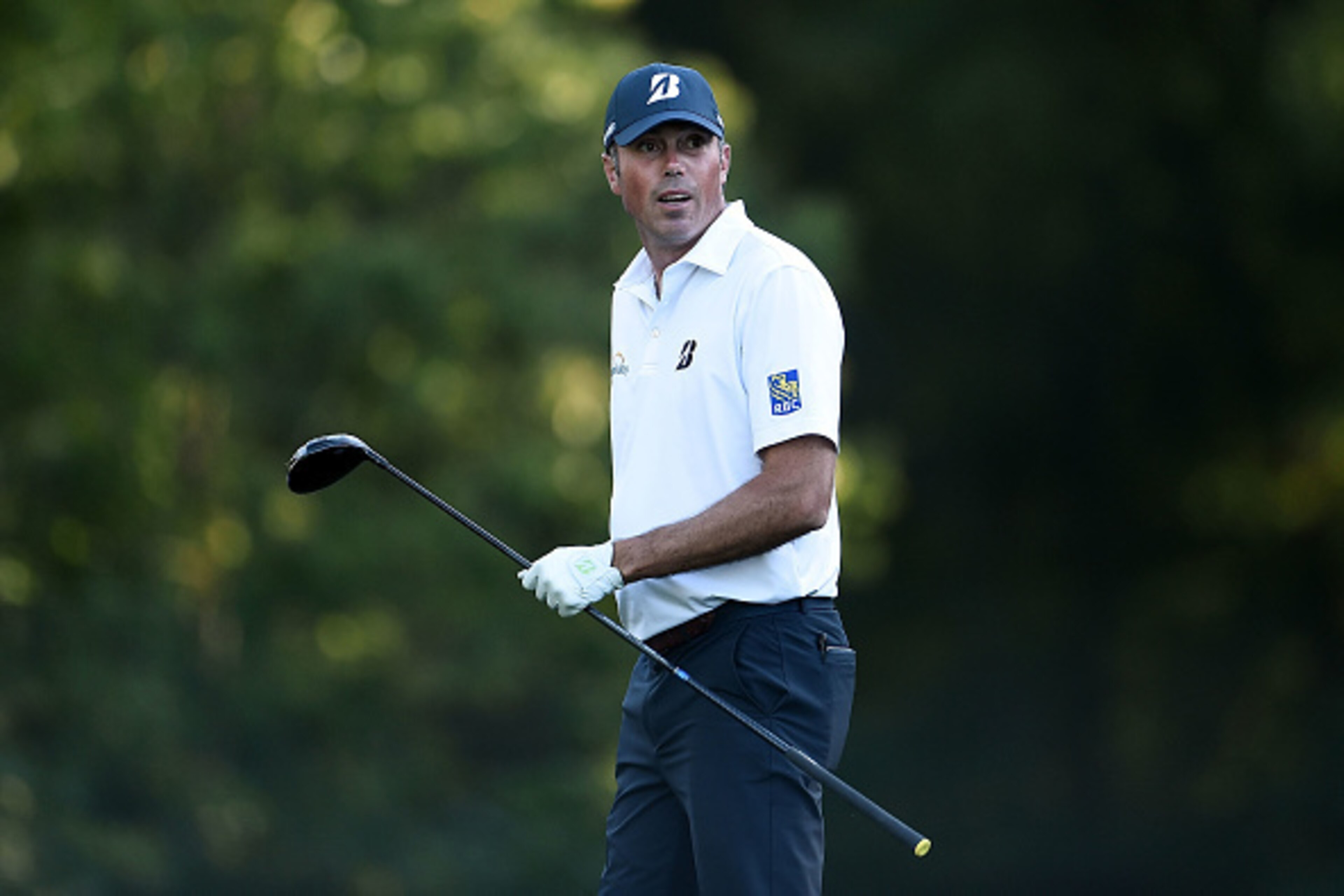 HUMBLE, TX - MARCH 31:  Matt Kuchar hits his tee shot on the second hole during the second round of the Shell Houston Open at the Golf Club of Houston on March 31, 2017 in Humble, Texas.  (Photo by Stacy Revere/Getty Images)