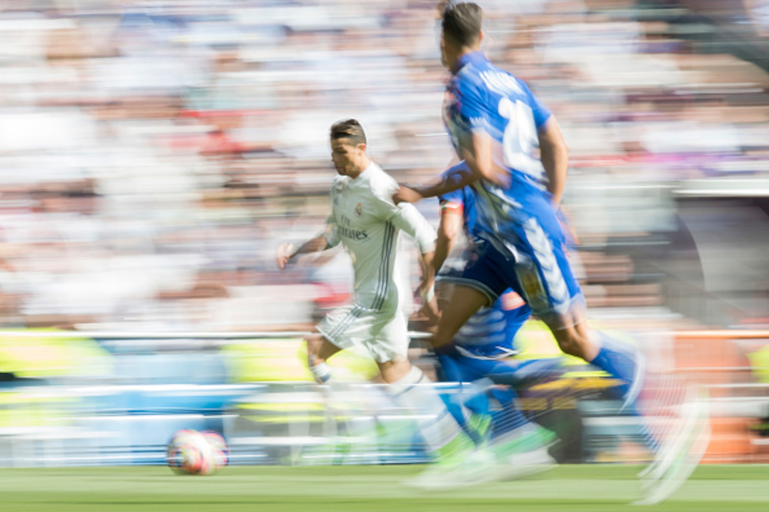 MADRID, SPAIN - APRIL 02: Cristiano Ronaldo of Real Madrid in action during their La Liga match between Real Madrid and Deportivo Alaves at the Santiago Bernabeu Stadium on 02 April 2017 in Madrid, Spain. (Photo by Power Sport Images/Getty Images)