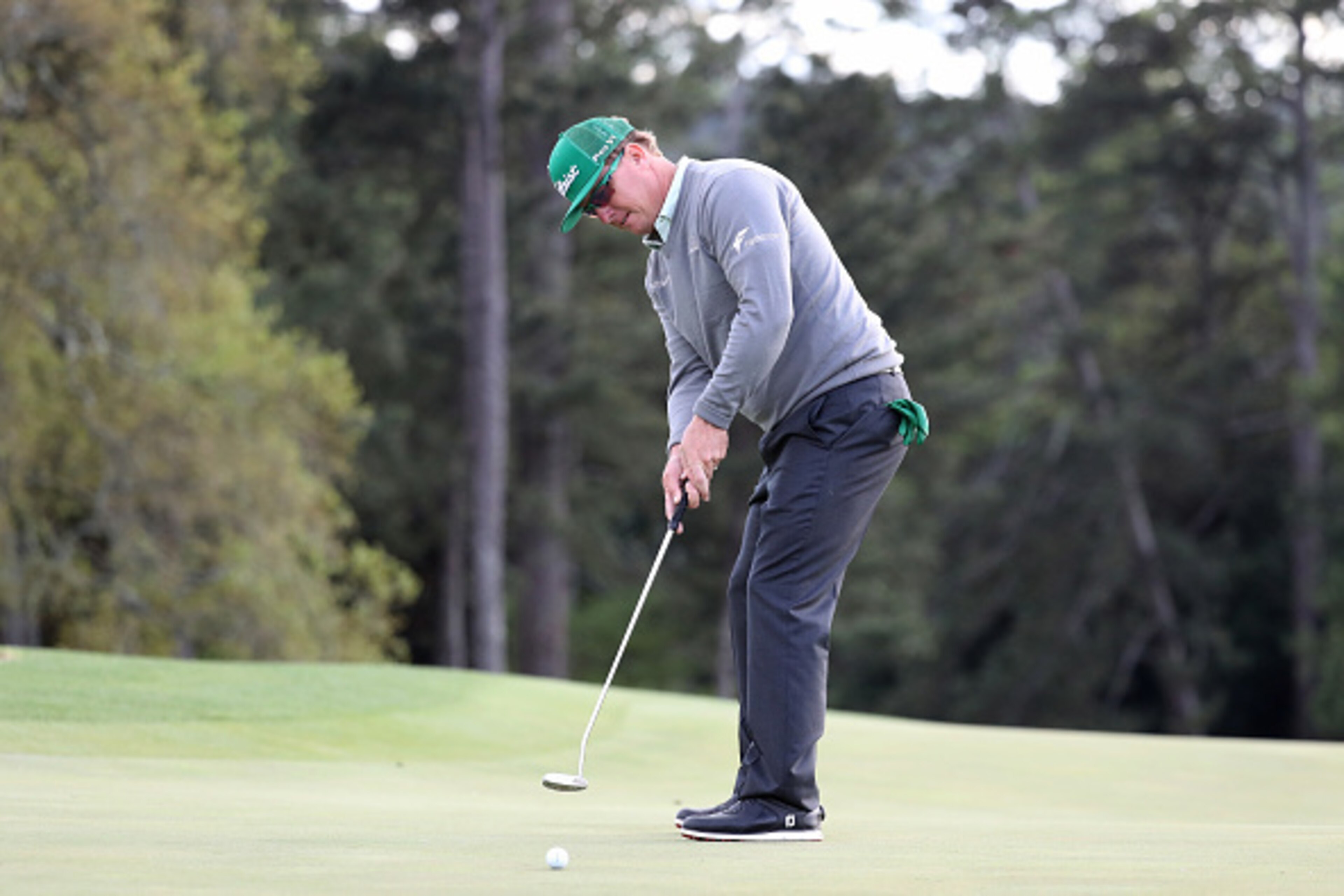 AUGUSTA, GA - APRIL 06:  Charley Hoffman of the United States putts on the 18th hole during the first round of the 2017 Masters Tournament at Augusta National Golf Club on April 6, 2017 in Augusta, Georgia.  (Photo by Rob Carr/Getty Images)