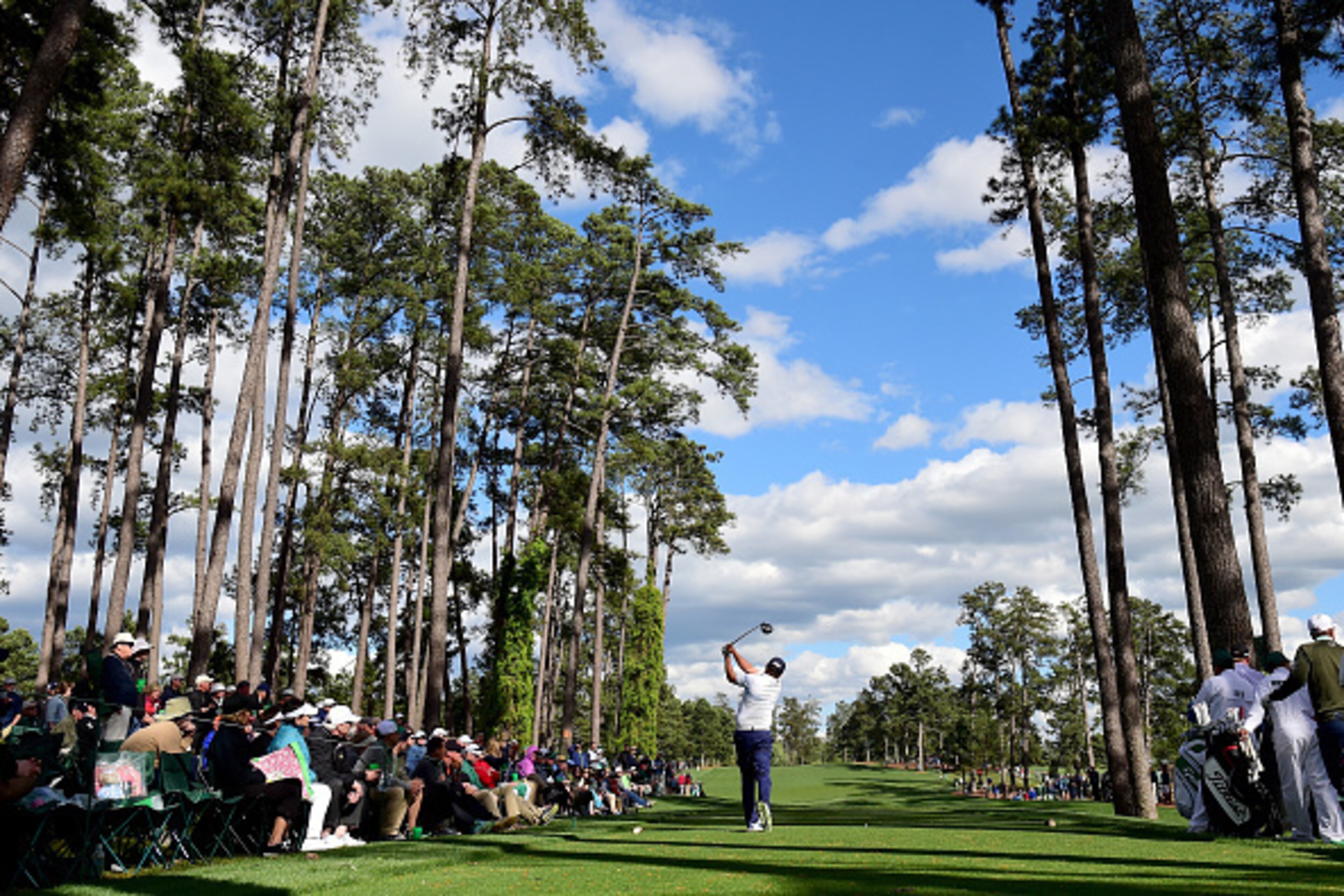 AUGUSTA, GA - APRIL 06:  Jason Dufner of the United States plays his shot from the 17th tee during the first round of the 2017 Masters Tournament at Augusta National Golf Club on April 6, 2017 in Augusta, Georgia.  (Photo by Harry How/Getty Images)