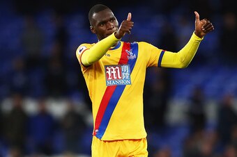 LIVERPOOL, ENGLAND - SEPTEMBER 30:  Christian Benteke of Crystal Palace salutes the travelling fans after the Premier League match between Everton and Crystal Palace at Goodison Park on September 30, 2016 in Liverpool, England.  (Photo by Matthew Lewis/Ge