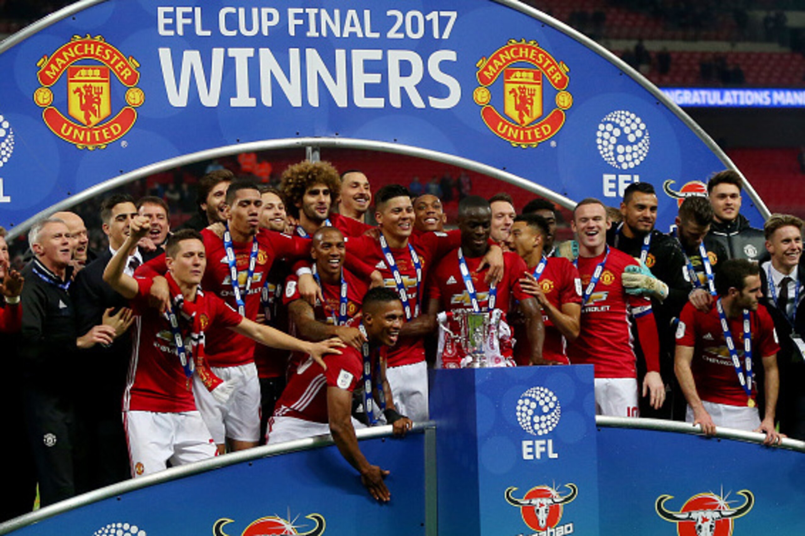 LONDON, ENGLAND - FEBRUARY 26: Manchester United celebrate with the trophy during the EFL Cup Final match between Manchester United and Southampton at Wembley Stadium on February 26, 2017 in London, England. (Photo by Catherine Ivill - AMA/Getty Images)