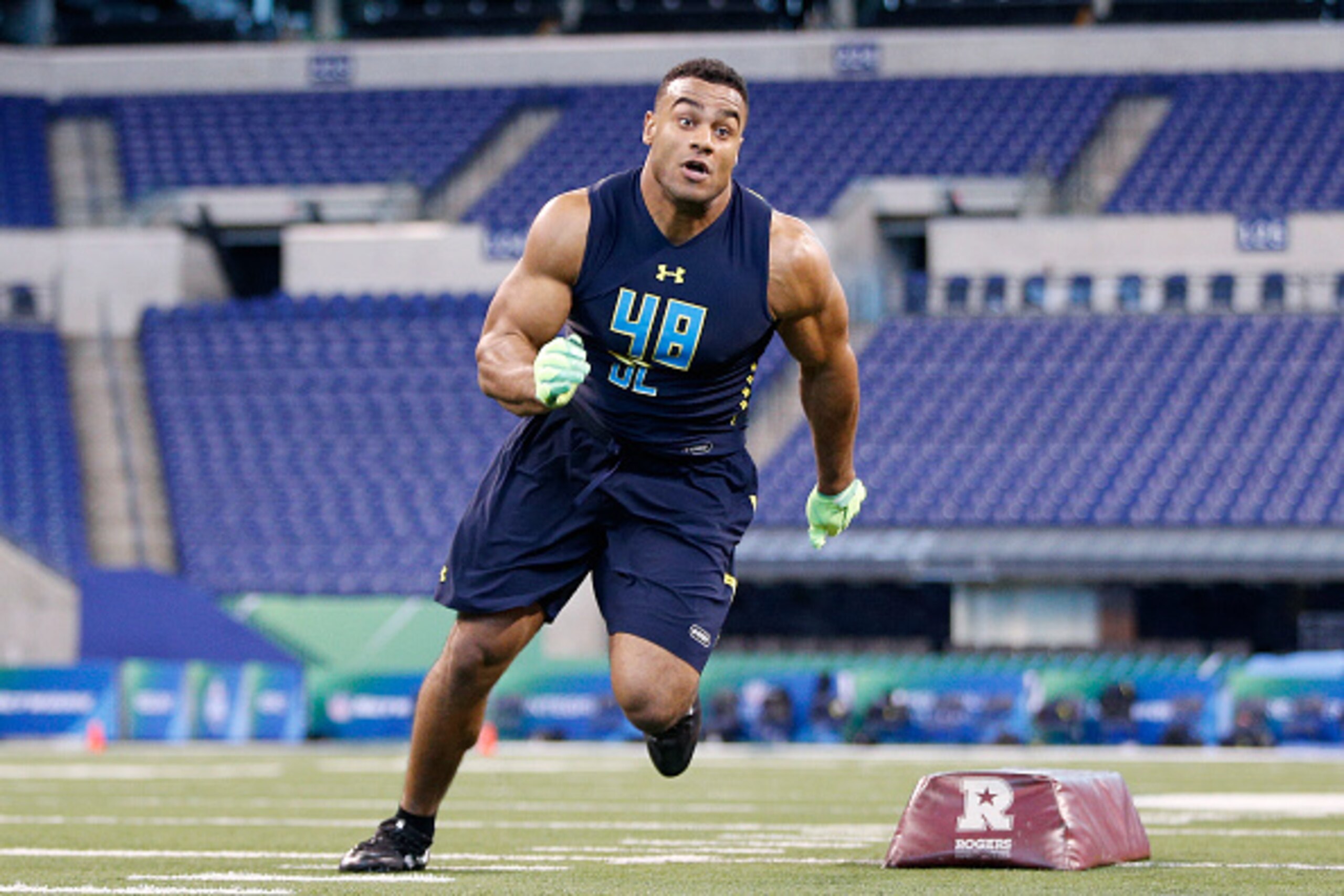 INDIANAPOLIS, IN - MARCH 05: Defensive lineman Solomon Thomas of Stanford in action during day five of the NFL Combine at Lucas Oil Stadium on March 5, 2017 in Indianapolis, Indiana. (Photo by Joe Robbins/Getty Images) INDIANAPOLIS, IN - MARCH 05: Defensive lineman Solomon Thomas of Stanford in action during day five of the NFL Combine at Lucas Oil Stadium on March 5, 2017 in Indianapolis, Indiana. (Photo by Joe Robbins/Getty Images)