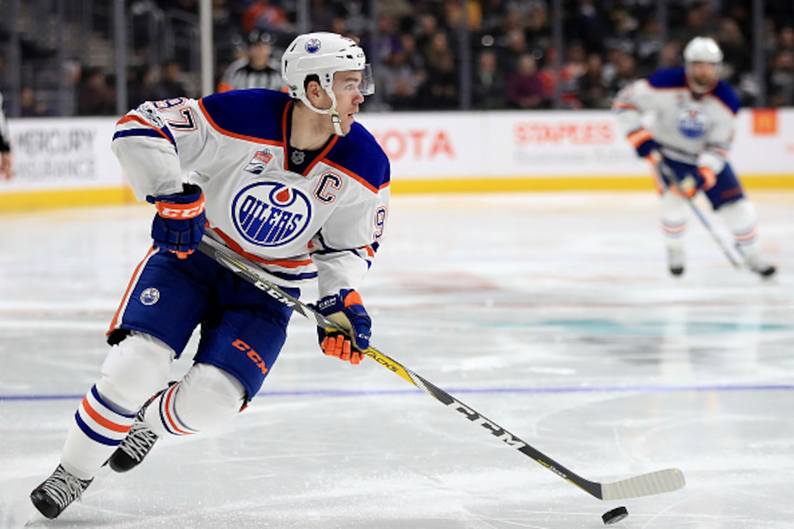 LOS ANGELES, CA - APRIL 04: Connor McDavid #97 of the Edmonton Oilers skates with the puck during the third period of a game against the Los Angeles Kings at Staples Center on April 4, 2017 in Los Angeles, California. (Photo by Sean M. Haffey/Getty Im LOS ANGELES, CA - APRIL 04: Connor McDavid #97 of the Edmonton Oilers skates with the puck during the third period of a game against the Los Angeles Kings at Staples Center on April 4, 2017 in Los Angeles, California. (Photo by Sean M. Haffey/Getty Im