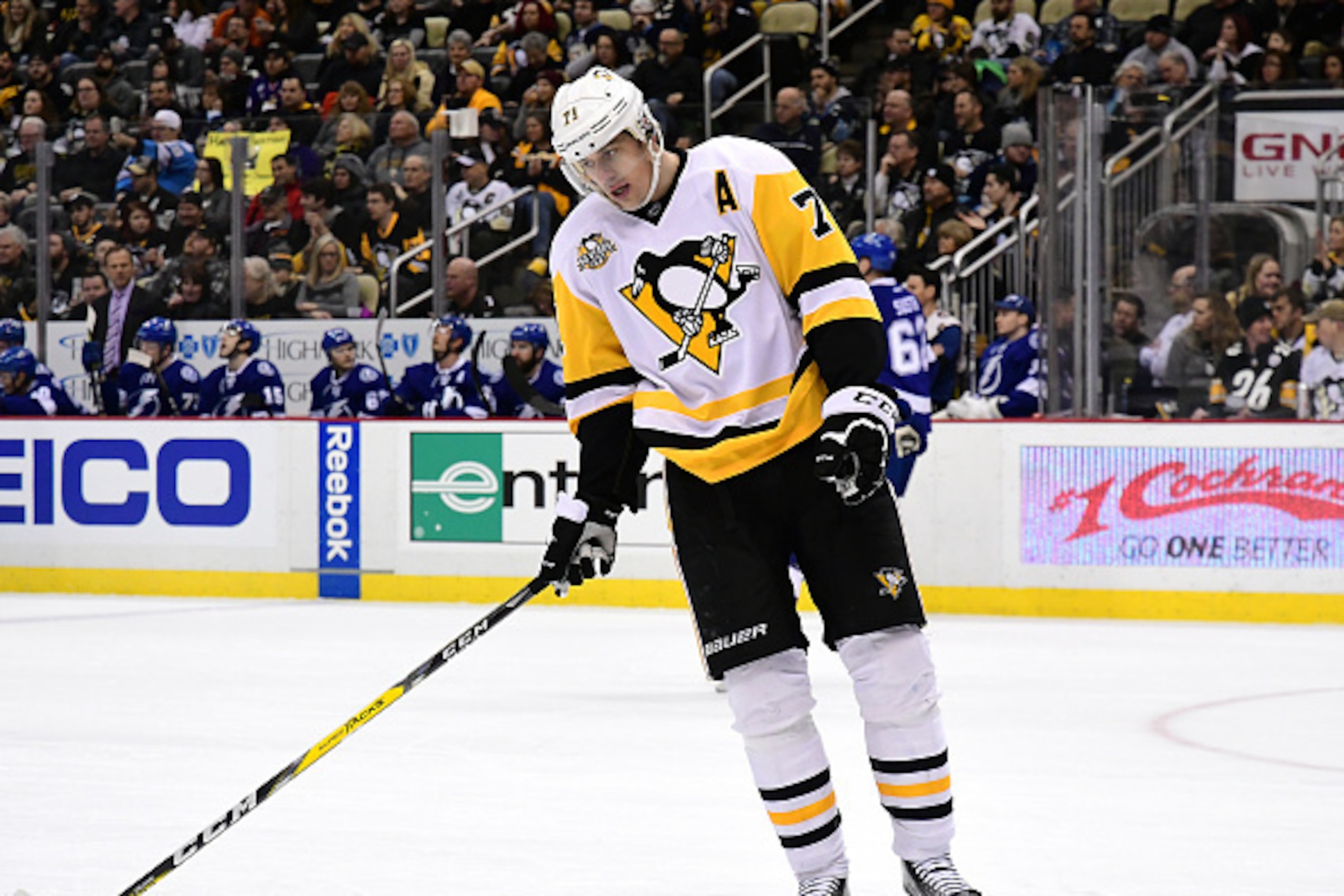 PITTSBURGH, PA - JANUARY 08: Evgeni Malkin #71 of the Pittsburgh Penguins looks on against the Tampa Bay Lightning at PPG PAINTS Arena on January 8, 2017 in Pittsburgh, Pennsylvania. (Photo by Matt Kincaid/Getty Images) PITTSBURGH, PA - JANUARY 08: Evgeni Malkin #71 of the Pittsburgh Penguins looks on against the Tampa Bay Lightning at PPG PAINTS Arena on January 8, 2017 in Pittsburgh, Pennsylvania. (Photo by Matt Kincaid/Getty Images)