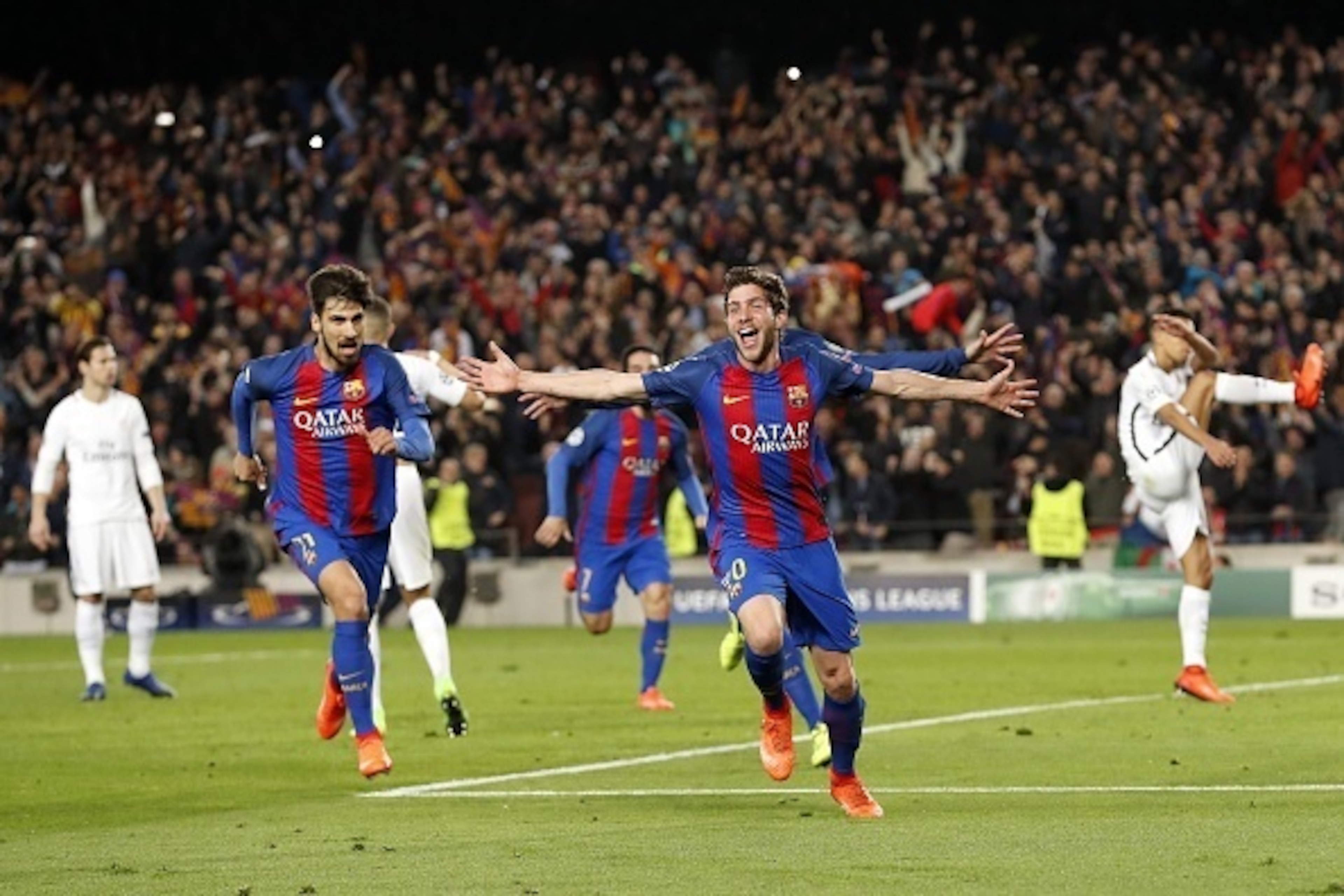 (L-R) Julian Draxler of Paris Saint-Germain, Andre Gomes of FC Barcelona, Arda Turan of FC Barcelona, Gerard Pique of FC Barcelona, Sergi Roberto of FC Barcelona, Marquinhos of Paris Saint-Germainduring the UEFA Champions League round of 16 match between 