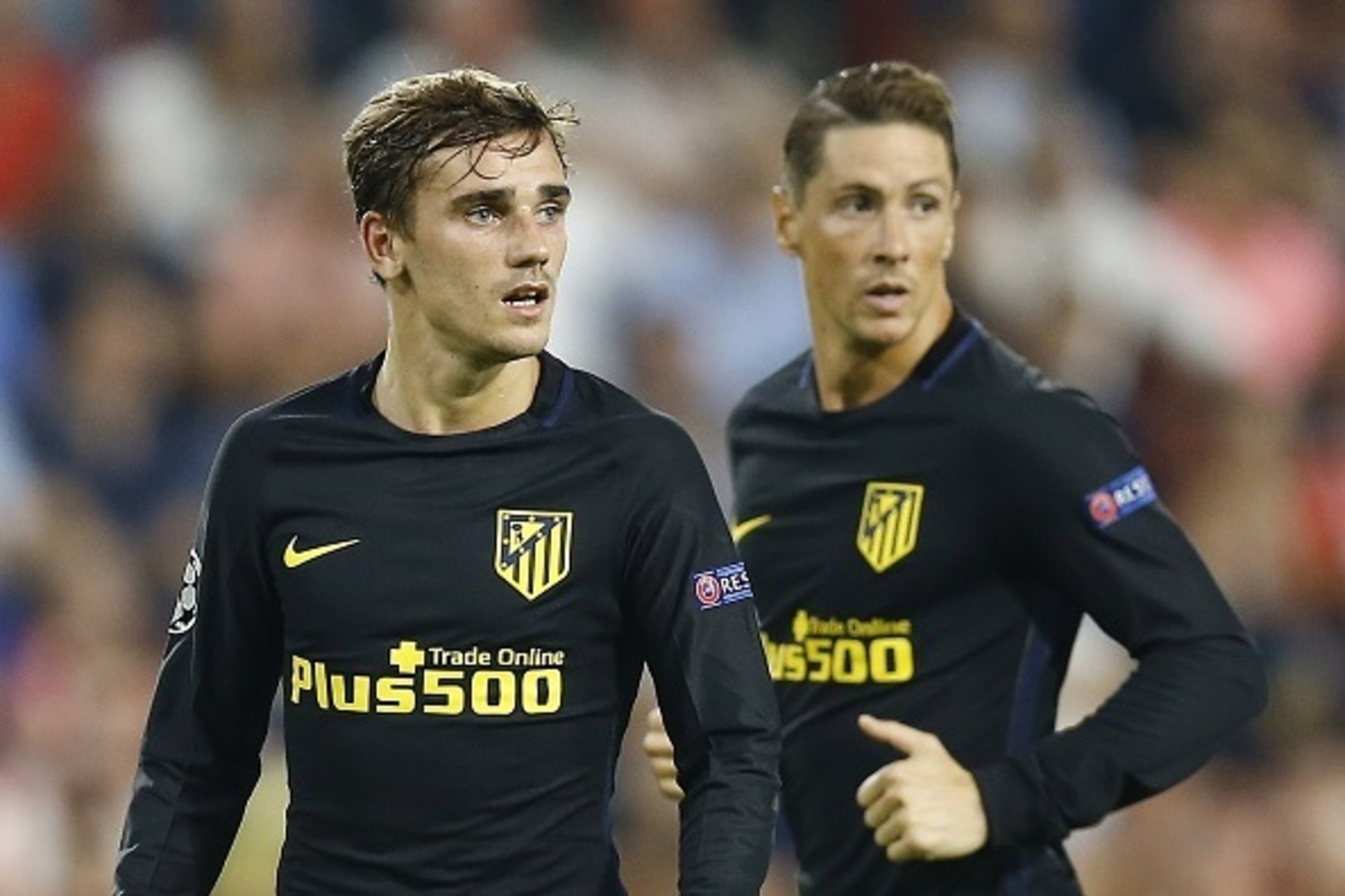 (l-r) Antoine Griezmann of Atletico Madrid, Fernando Torres of Atletico Madrid during the UEFA Champions League group D match between PSV Eindhoven and Atletico Madrid on September 13, 2016 at the Philips stadium in Eindhoven, The Netherlands.(Photo by VI