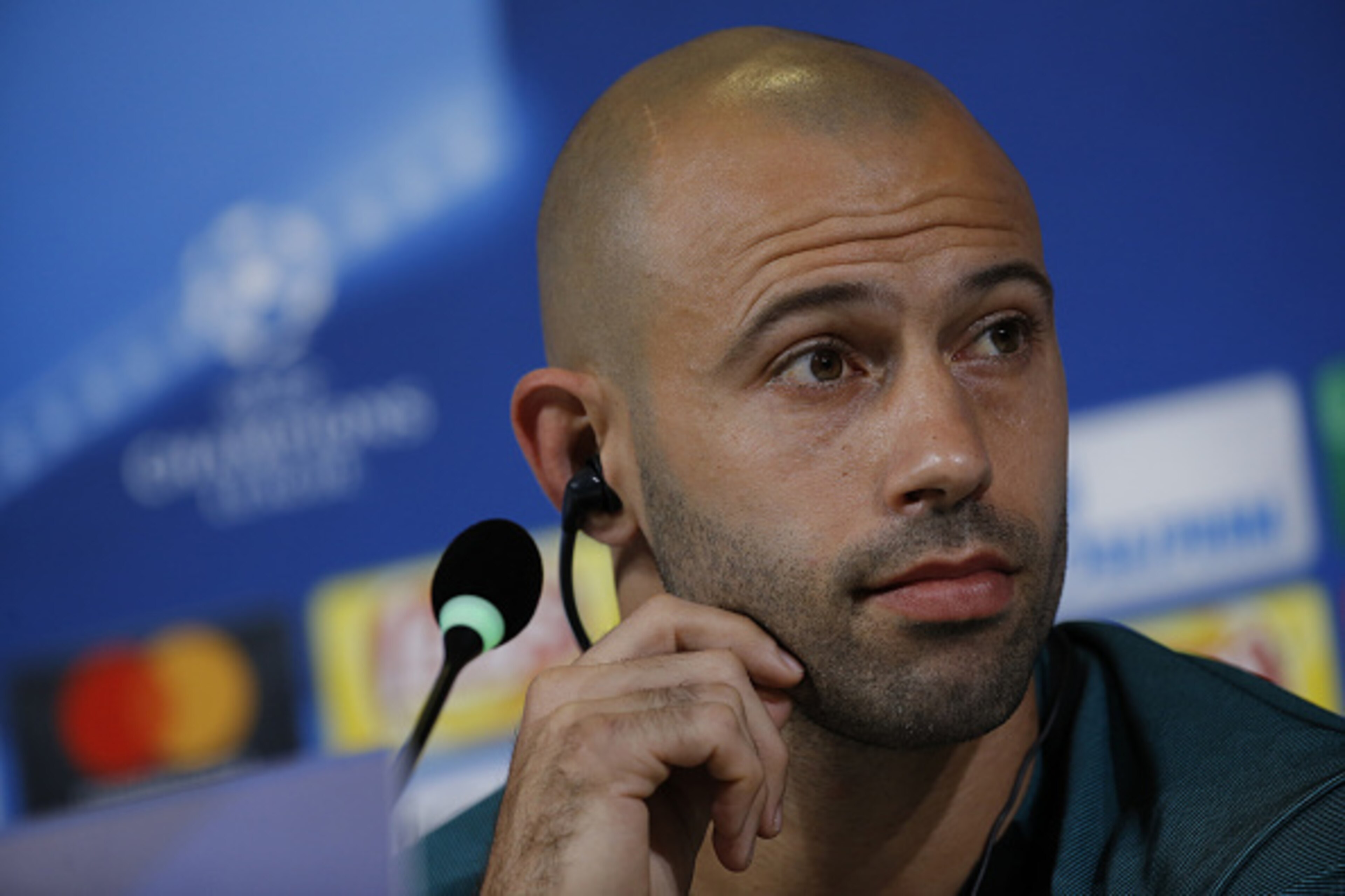 Barcelona's defender Javier Mascherano from Argentina attends a press conference on the eve of the UEFA Champions League football match Juventus Vs FC Barcelona on April 10, 2017 at the 'Juventus Stadium' in Turin.  / AFP PHOTO / Marco BERTORELLO        (