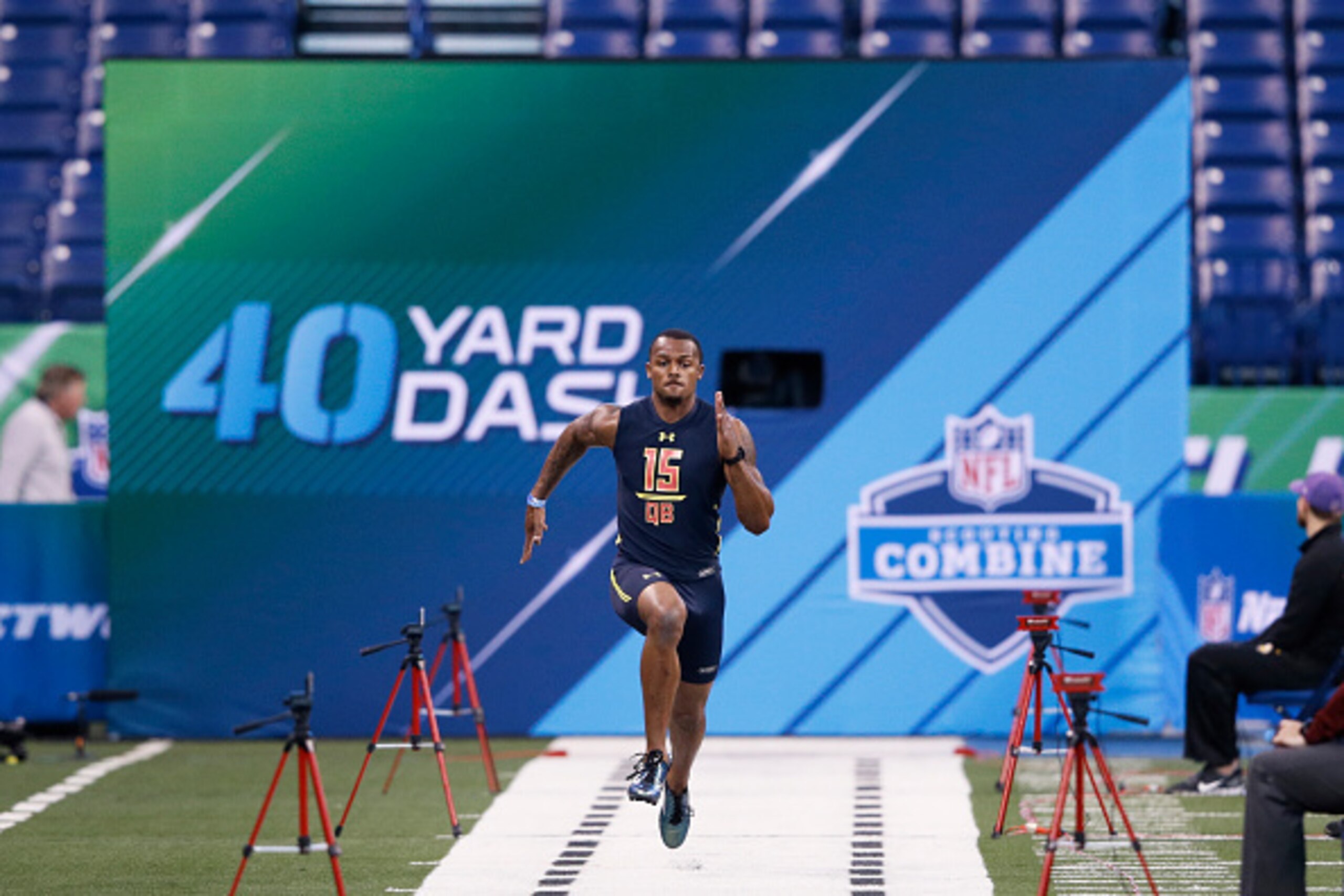 INDIANAPOLIS, IN - MARCH 04: Quarterback Deshaun Watson of Clemson runs the 40-yard dash during day four of the NFL Combine at Lucas Oil Stadium on March 4, 2017 in Indianapolis, Indiana. (Photo by Joe Robbins/Getty Images)