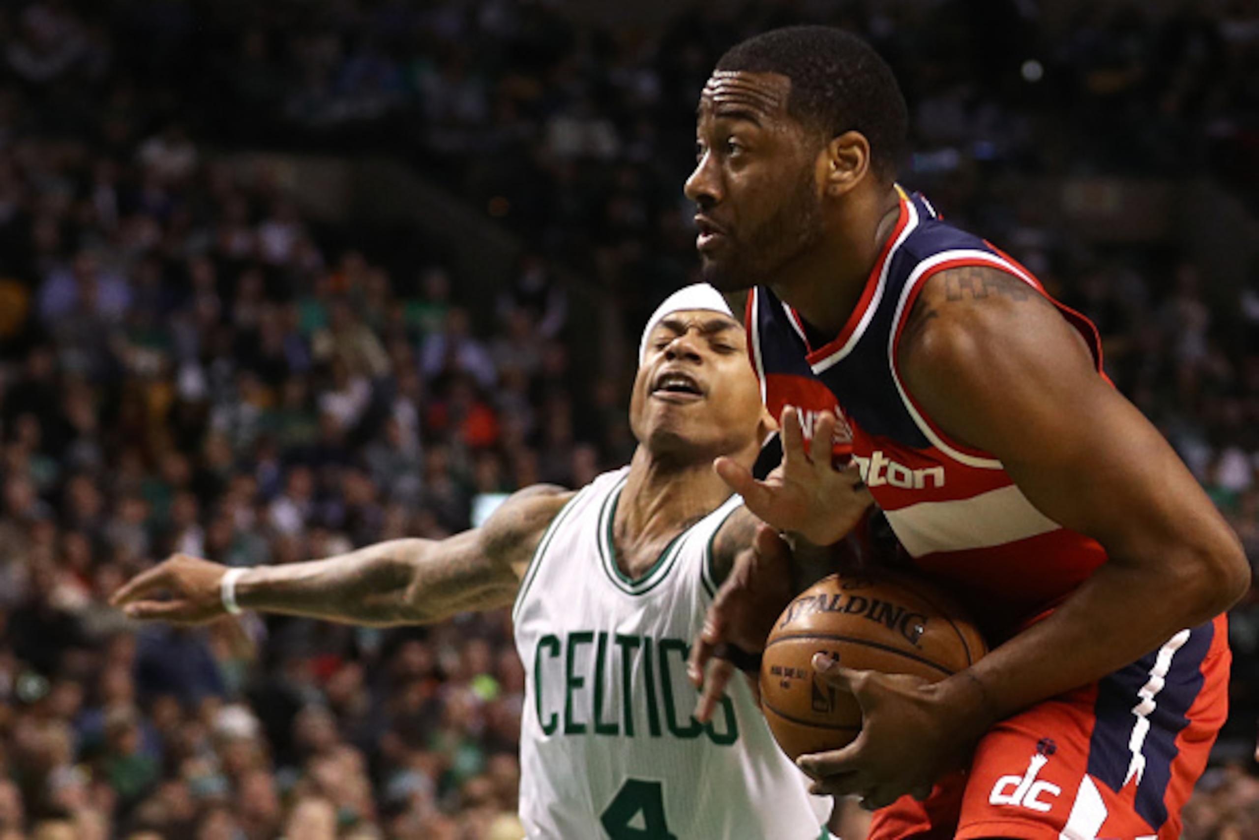 BOSTON, MA - MARCH 20: Isaiah Thomas #4 of the Boston Celtics defends John Wall #2 of the Washington Wizards during the second quarter at TD Garden on March 20, 2017 in Boston, Massachusetts. NOTE TO USER: User expressly acknowledges and agrees that, by d BOSTON, MA - MARCH 20: Isaiah Thomas #4 of the Boston Celtics defends John Wall #2 of the Washington Wizards during the second quarter at TD Garden on March 20, 2017 in Boston, Massachusetts. NOTE TO USER: User expressly acknowledges and agrees that, by d