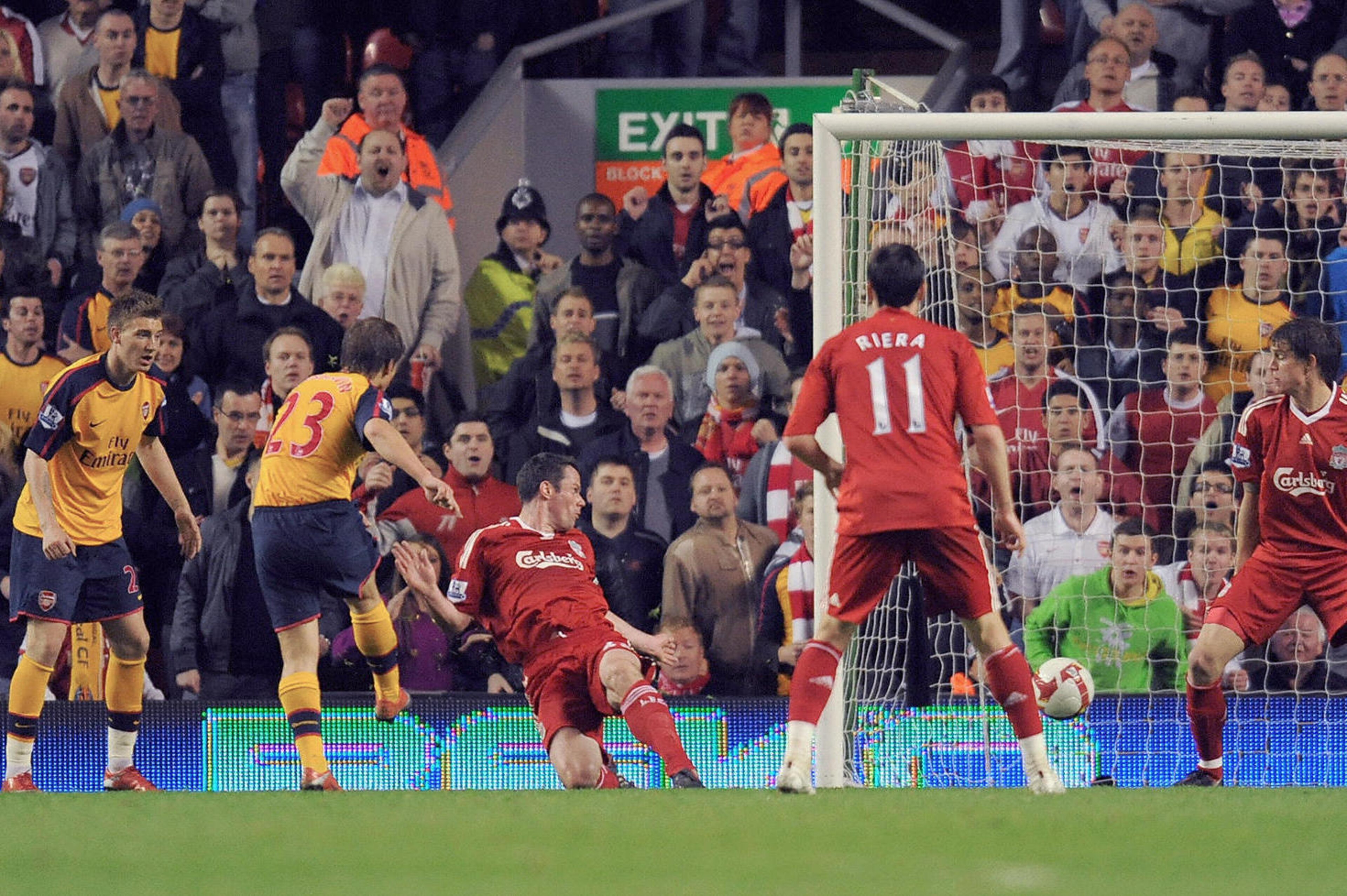 Arshavin (23) scores Arsenal's third against Liverpool in March 2009 Arshavin (23) scores Arsenal's third against Liverpool in March 2009