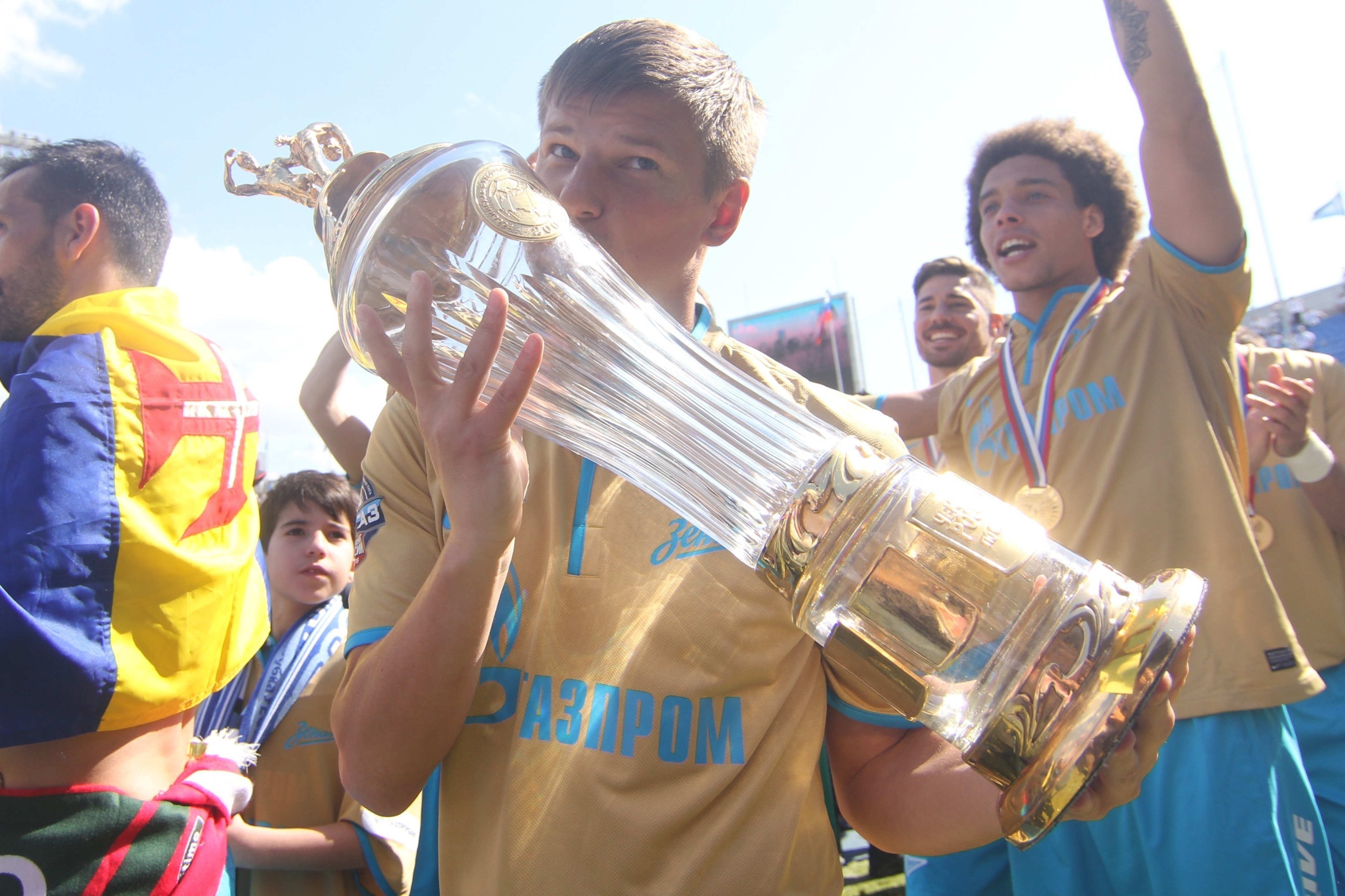 Arshavin celebrates winning the Russian title with Zenit in May 2015 Arshavin celebrates winning the Russian title with Zenit in May 2015