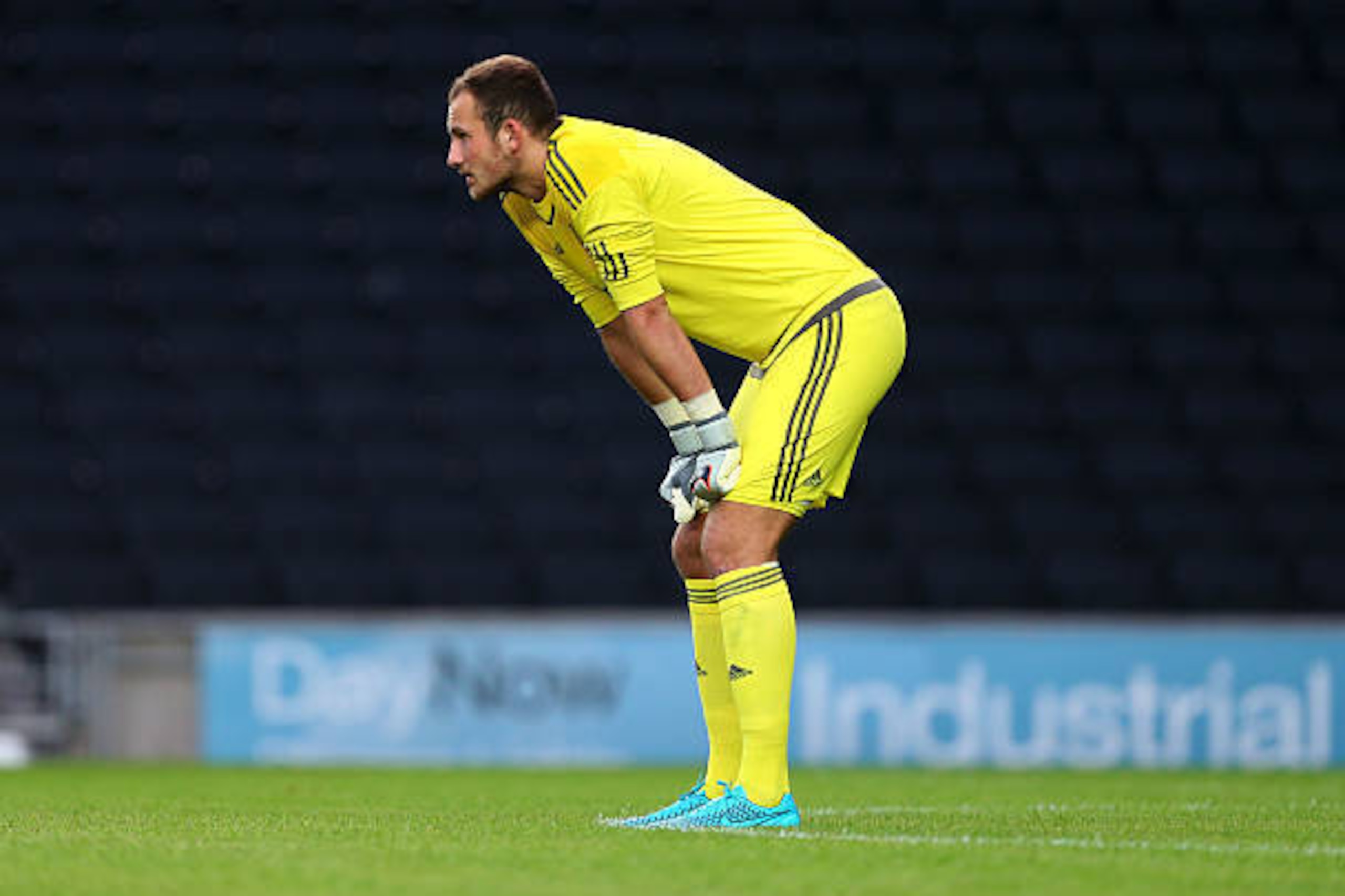 MILTON KEYNES, ENGLAND - AUGUST 03: Mitchell Beeney of Chelsea during the pre-season friendly between MK Dons and a Chelsea XI at Stadium mk on August 3, 2015 in Milton Keynes, England.  (Photo by Catherine Ivill - AMA/Getty Images)