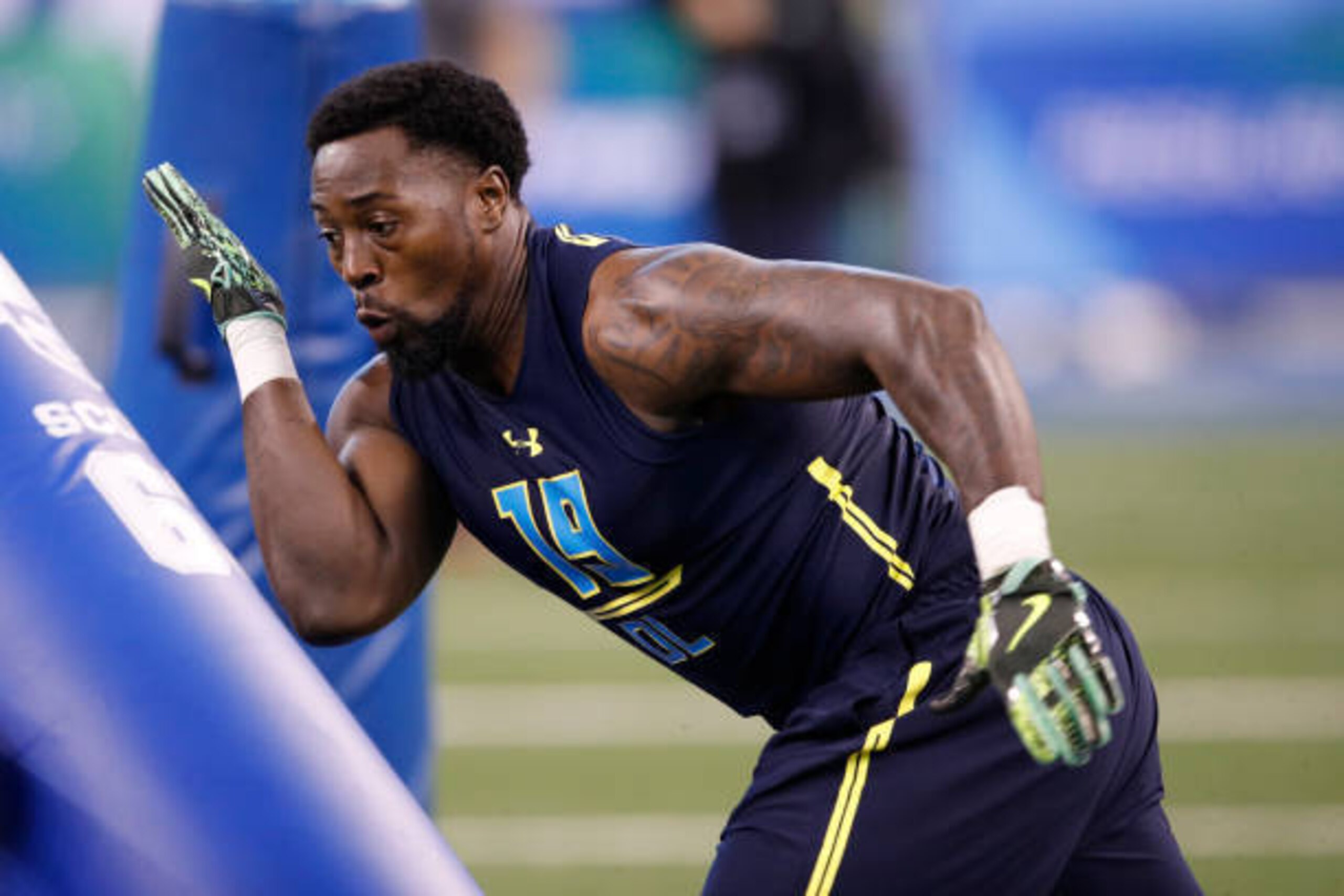 INDIANAPOLIS, IN - MARCH 05: Defensive lineman Charles Harris of Missouri in action during day five of the NFL Combine at Lucas Oil Stadium on March 5, 2017 in Indianapolis, Indiana. (Photo by Joe Robbins/Getty Images)