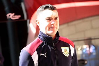 MIDDLESBROUGH, ENGLAND - APRIL 08:  Michael Keane of Burnley arrives at the stadium prior to the Premier League match between Middlesbrough and Burnley at Riverside Stadium on April 8, 2017 in Middlesbrough, England.  (Photo by Ian MacNicol/Getty Images)