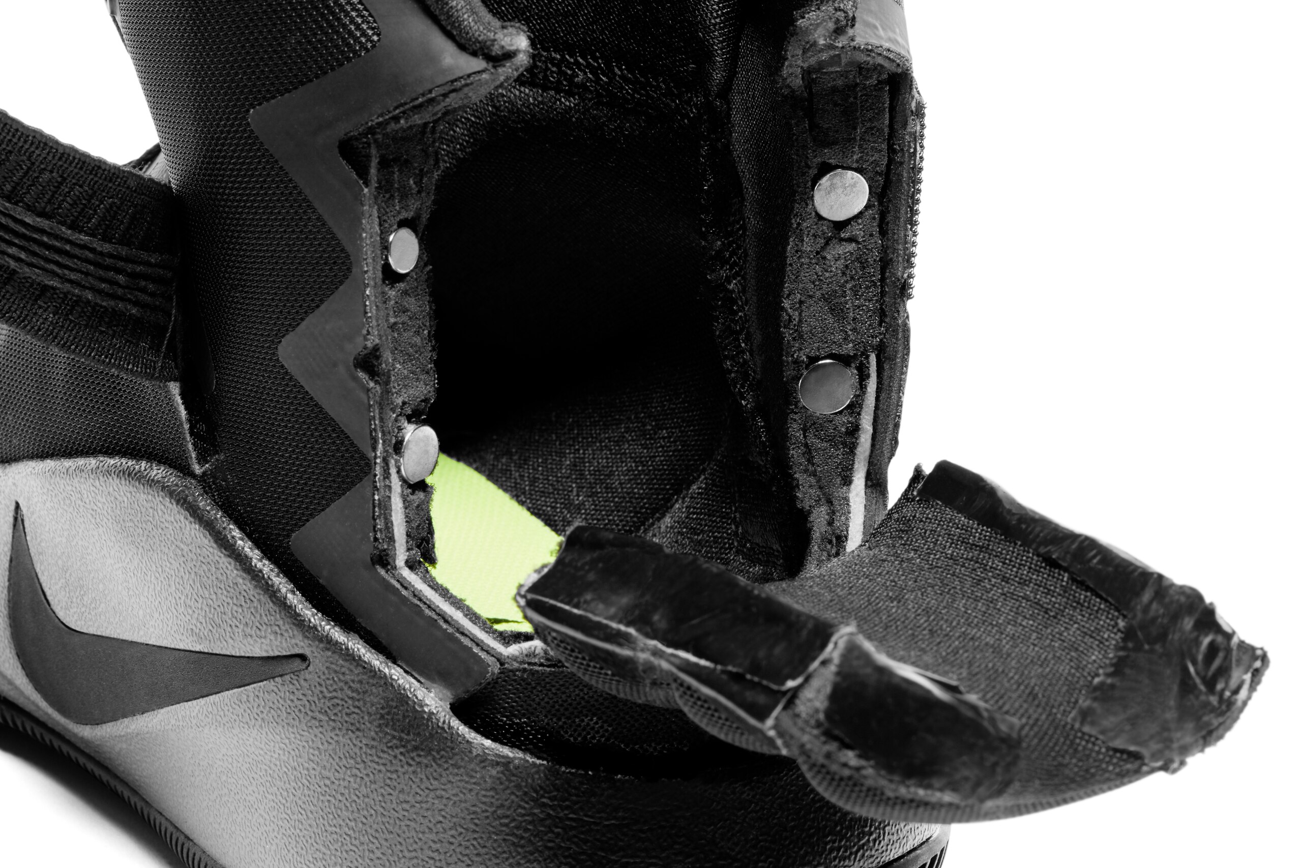 An up close look at Brett Drake's rear entry system.