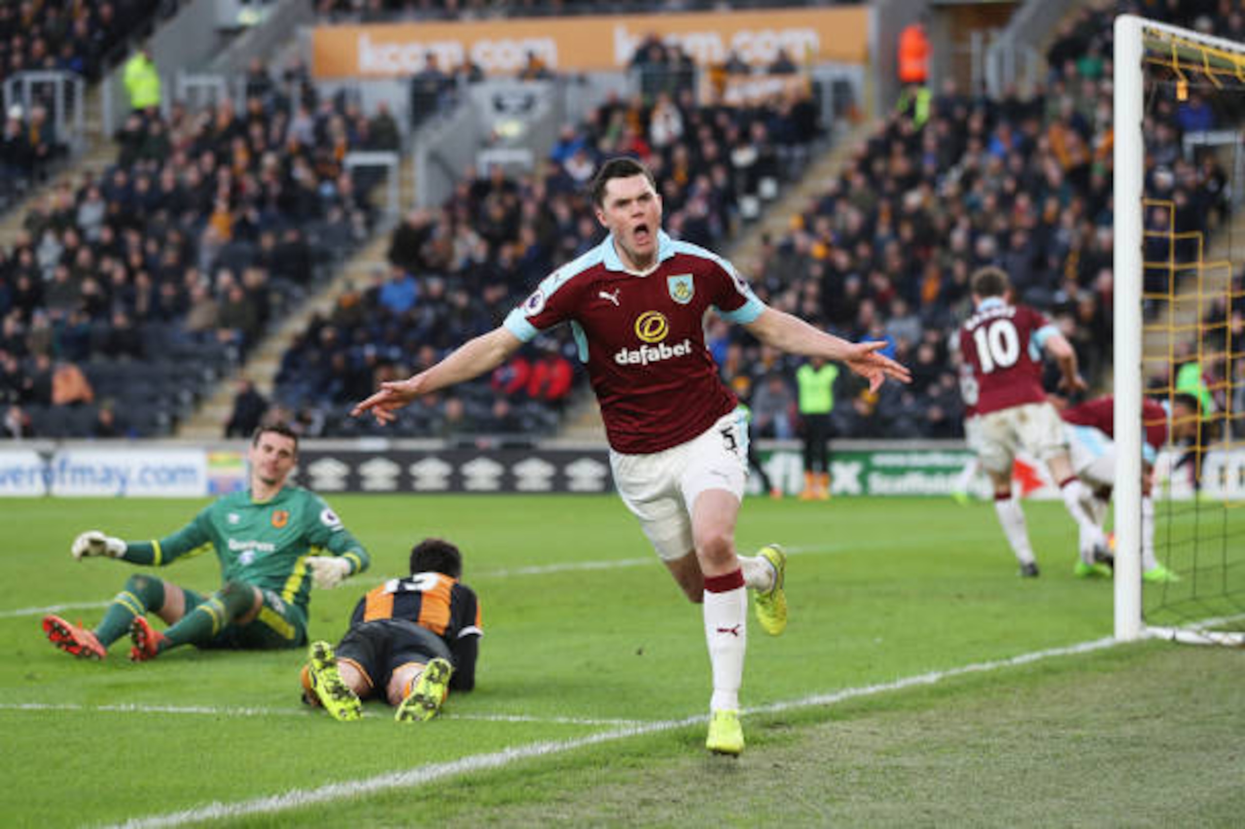 HULL, ENGLAND - FEBRUARY 25:  Michael Keane of Burnley celebrates scoring his sides first goal during the Premier League match between Hull City and Burnley at KCOM Stadium on February 25, 2017 in Hull, England.  (Photo by Mark Robinson/Getty Images)