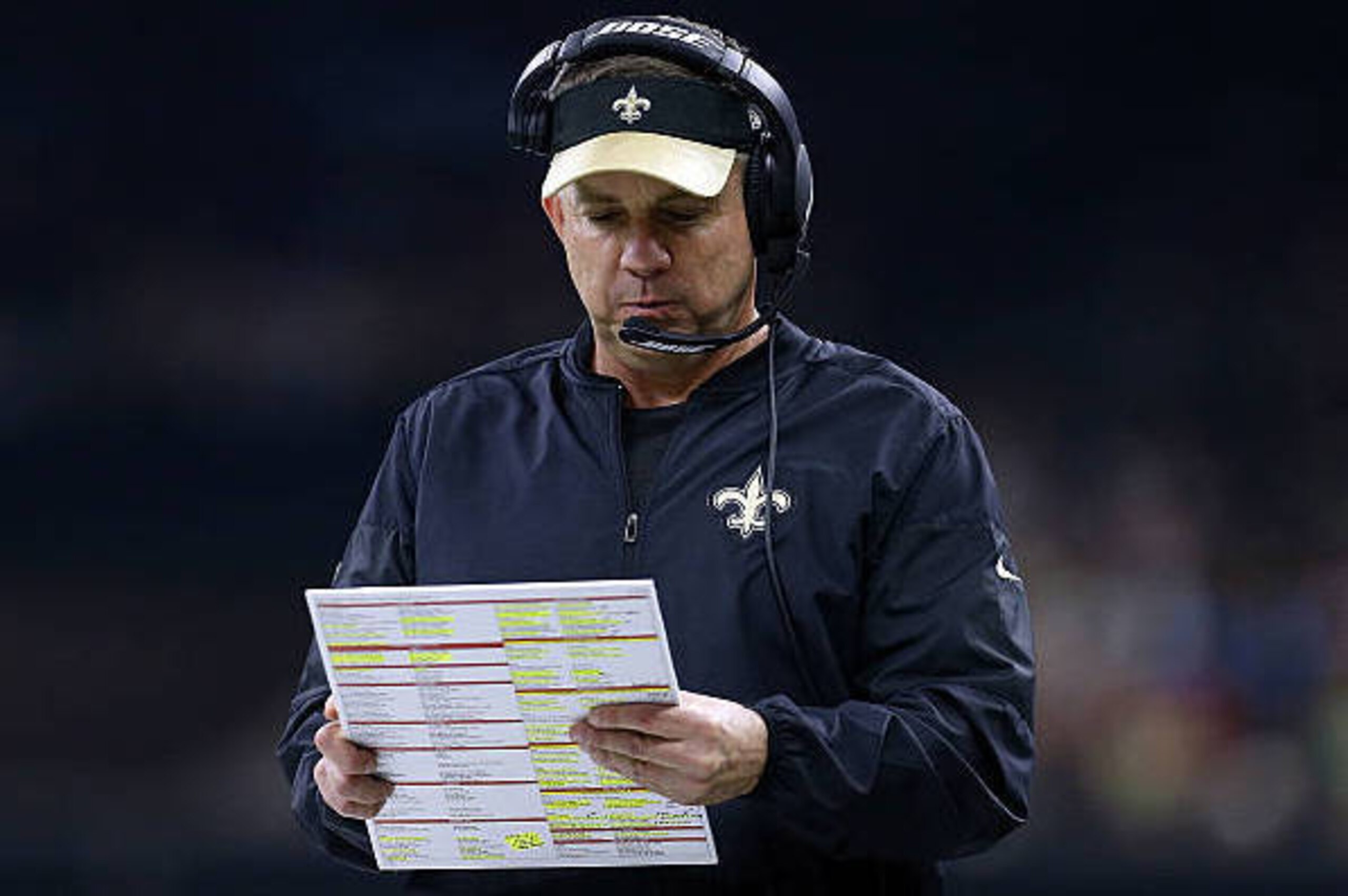 NEW ORLEANS, LA - DECEMBER 24:  Head coach Sean Payton of the New Orleans Saints reacts during a game against the Tampa Bay Buccaneers at the Mercedes-Benz Superdome on December 24, 2016 in New Orleans, Louisiana.  (Photo by Jonathan Bachman/Getty Images)