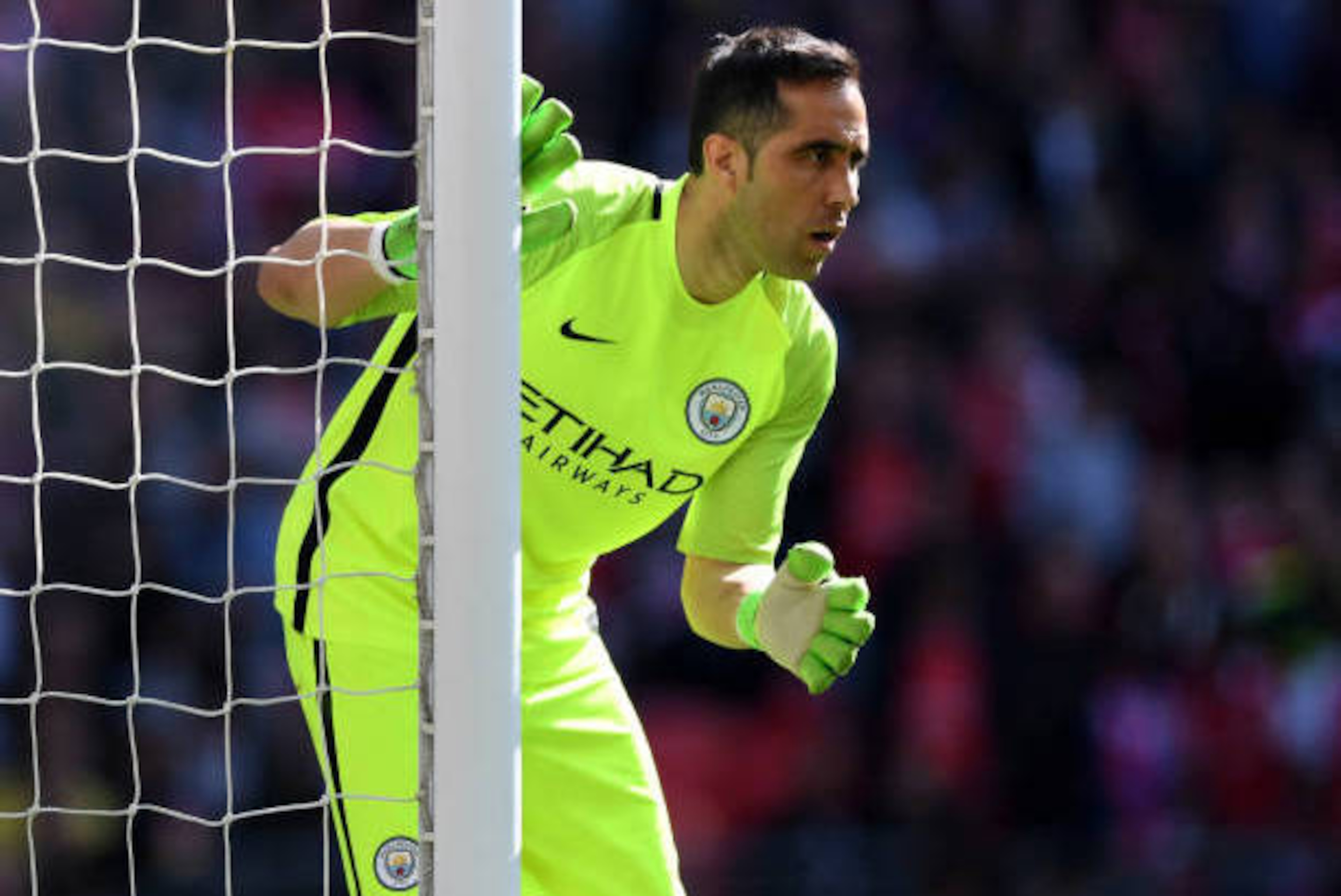 LONDON, ENGLAND - APRIL 23: Claudio Bravo of Manchester City in action during the Emirates FA Cup Semi-Final match between Arsenal and Manchester City at Wembley Stadium on April 23, 2017 in London, England.  (Photo by Shaun Botterill/Getty Images,)