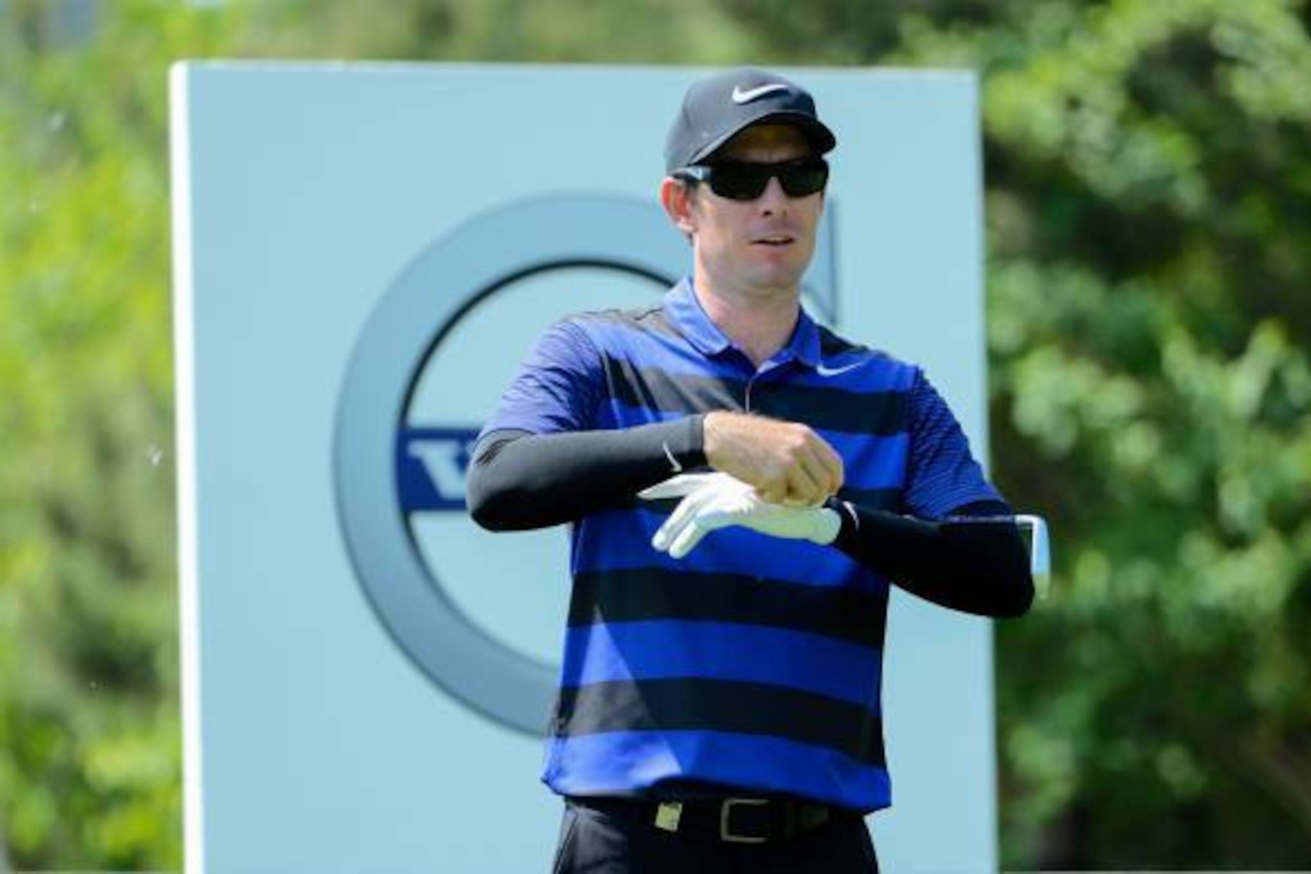 Dylan Frittelli of South Africa gestures during the second round of the Volvo China Open golf tournament in Beijing on April 28, 2017. / AFP PHOTO / STR / CHINA OUT        (Photo credit should read STR/AFP/Getty Images)