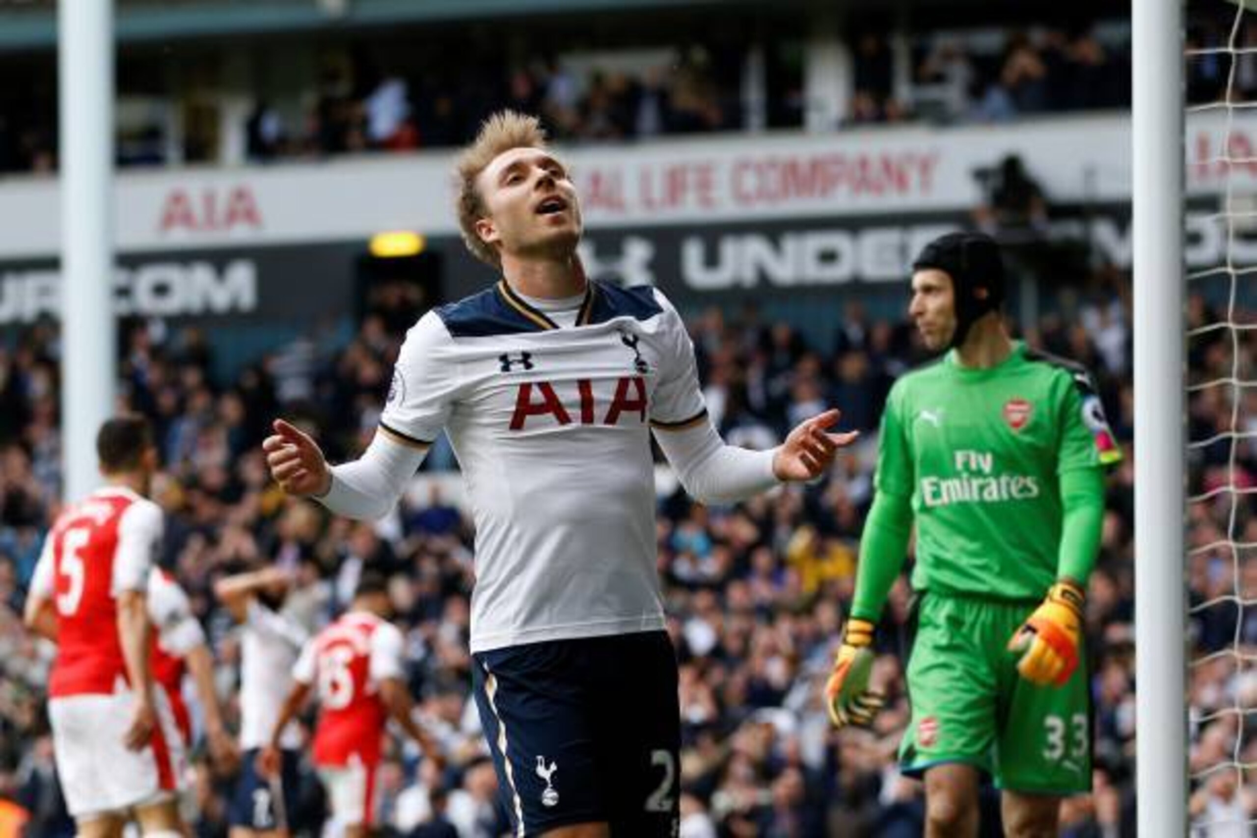 Tottenham Hotspur's Danish midfielder Christian Eriksen reacts after a missed chance at goal during the English Premier League football match between Tottenham Hotspur and Arsenal at White Hart Lane in London, on April 30, 2017.  / AFP PHOTO / IKIMAGES / 