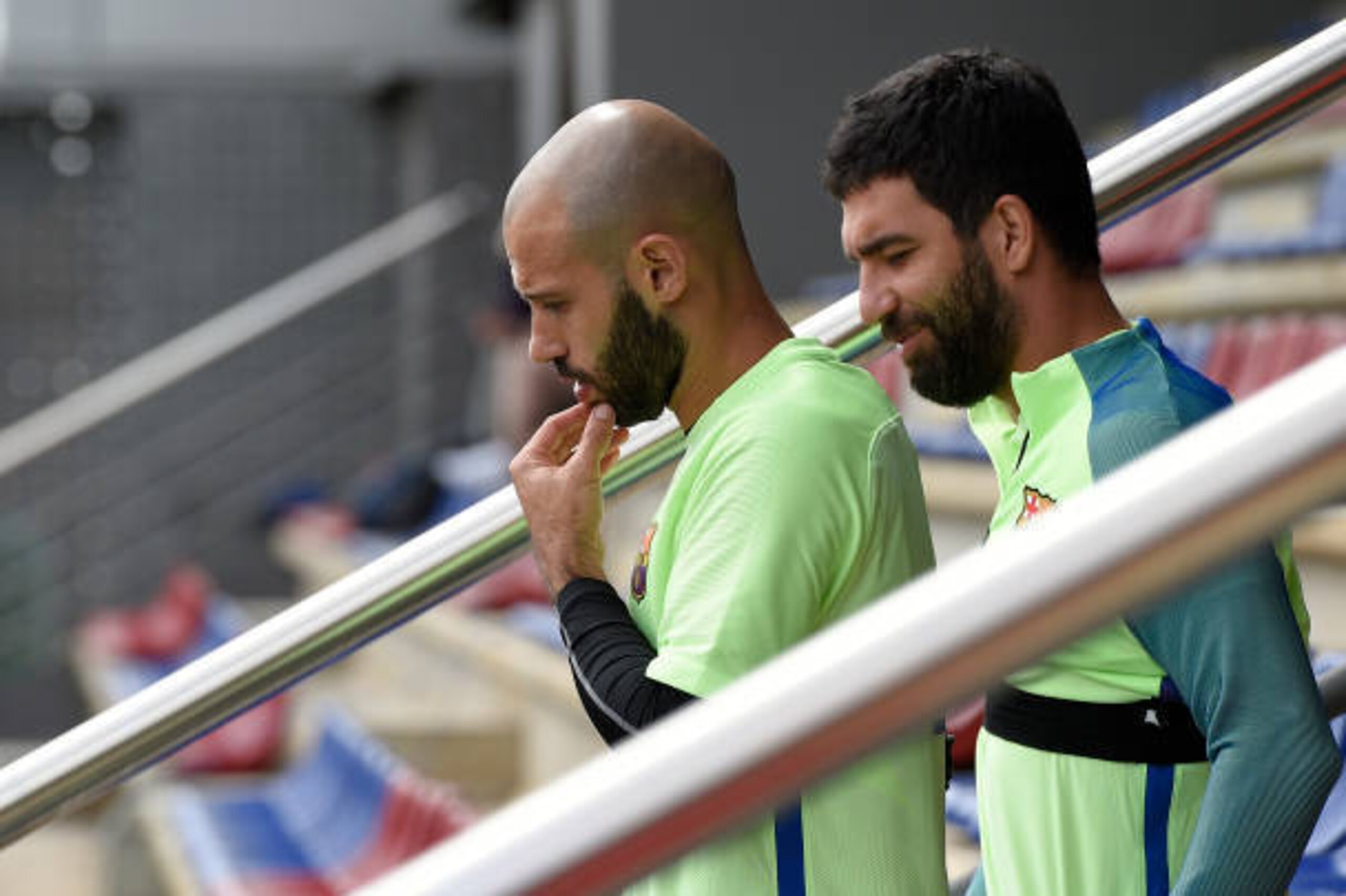 Barcelona's Argentinian defender Javier Mascherano (L) and Barcelona's Turkish forward Arda Turan arrive for a training session at the Sports Center FC Barcelona Joan Gamper in Sant Joan Despi, near Barcelona on May 5, 2017 / AFP PHOTO / LLUIS GENE Barcelona's Argentinian defender Javier Mascherano (L) and Barcelona's Turkish forward Arda Turan arrive for a training session at the Sports Center FC Barcelona Joan Gamper in Sant Joan Despi, near Barcelona on May 5, 2017 / AFP PHOTO / LLUIS GENE
