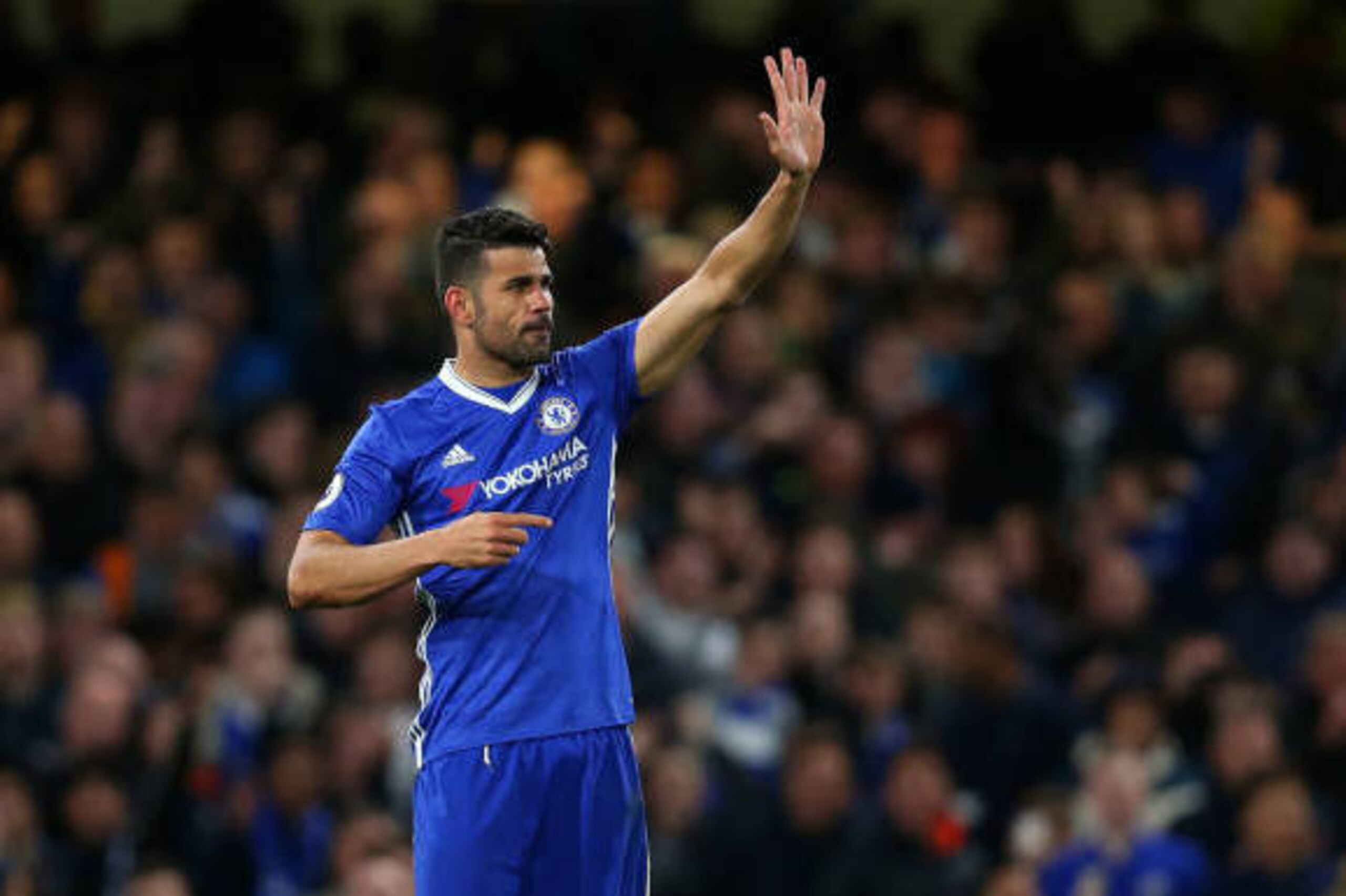 LONDON, ENGLAND - APRIL 25: Diego Costa of Chelsea waves during the Premier League match between Chelsea and Southampton at Stamford Bridge on April 25, 2017 in London, England. (Photo by Catherine Ivill - AMA/Getty Images) LONDON, ENGLAND - APRIL 25: Diego Costa of Chelsea waves during the Premier League match between Chelsea and Southampton at Stamford Bridge on April 25, 2017 in London, England. (Photo by Catherine Ivill - AMA/Getty Images)