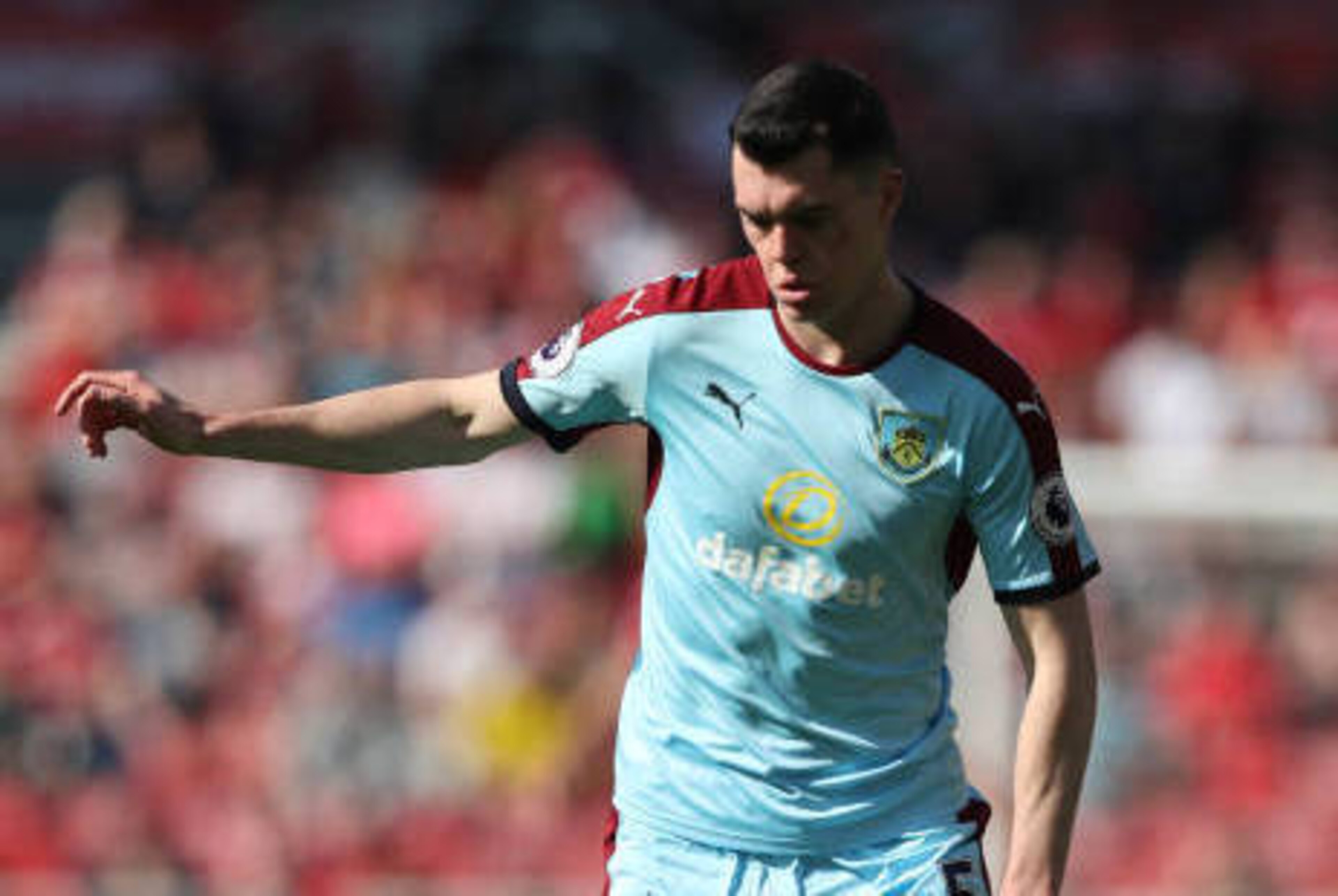 MIDDLESBROUGH, ENGLAND - APRIL 08:  Michael Keane of Burnley controls the ball during the Premier League match between Middlesbrough and Burnley at Riverside Stadium on April 8, 2017 in Middlesbrough, England. (Photo by Ian MacNicol/Getty Images)