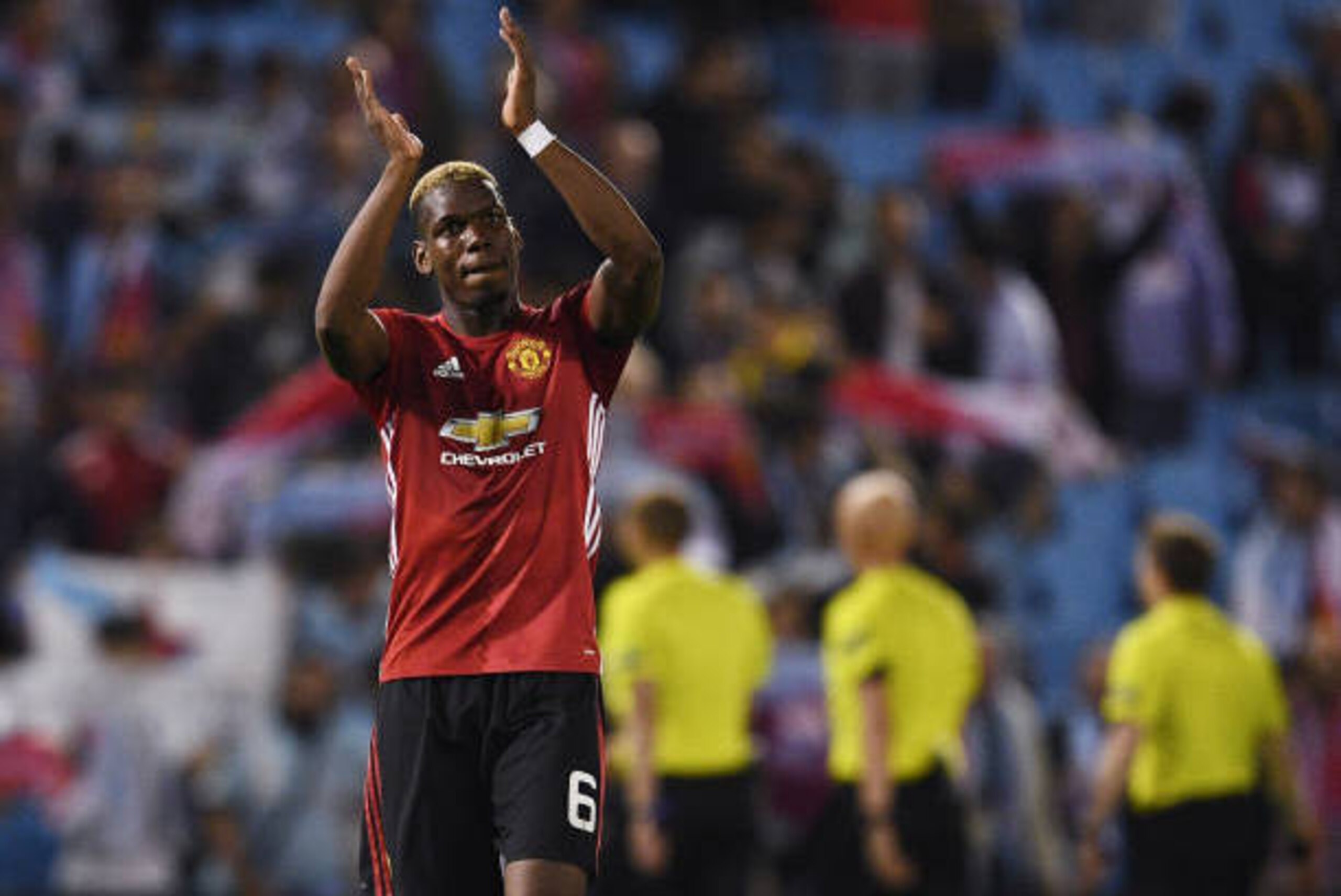 VIGO, SPAIN - MAY 04:  Paul Pogba of Manchester United celebrates victory after the UEFA Europa League semi final, first leg match between Celta Vigo and Manchester United at the Estadio Balaidos on May 4, 2017 in Vigo, Spain.  (Photo by David Ramos/Getty