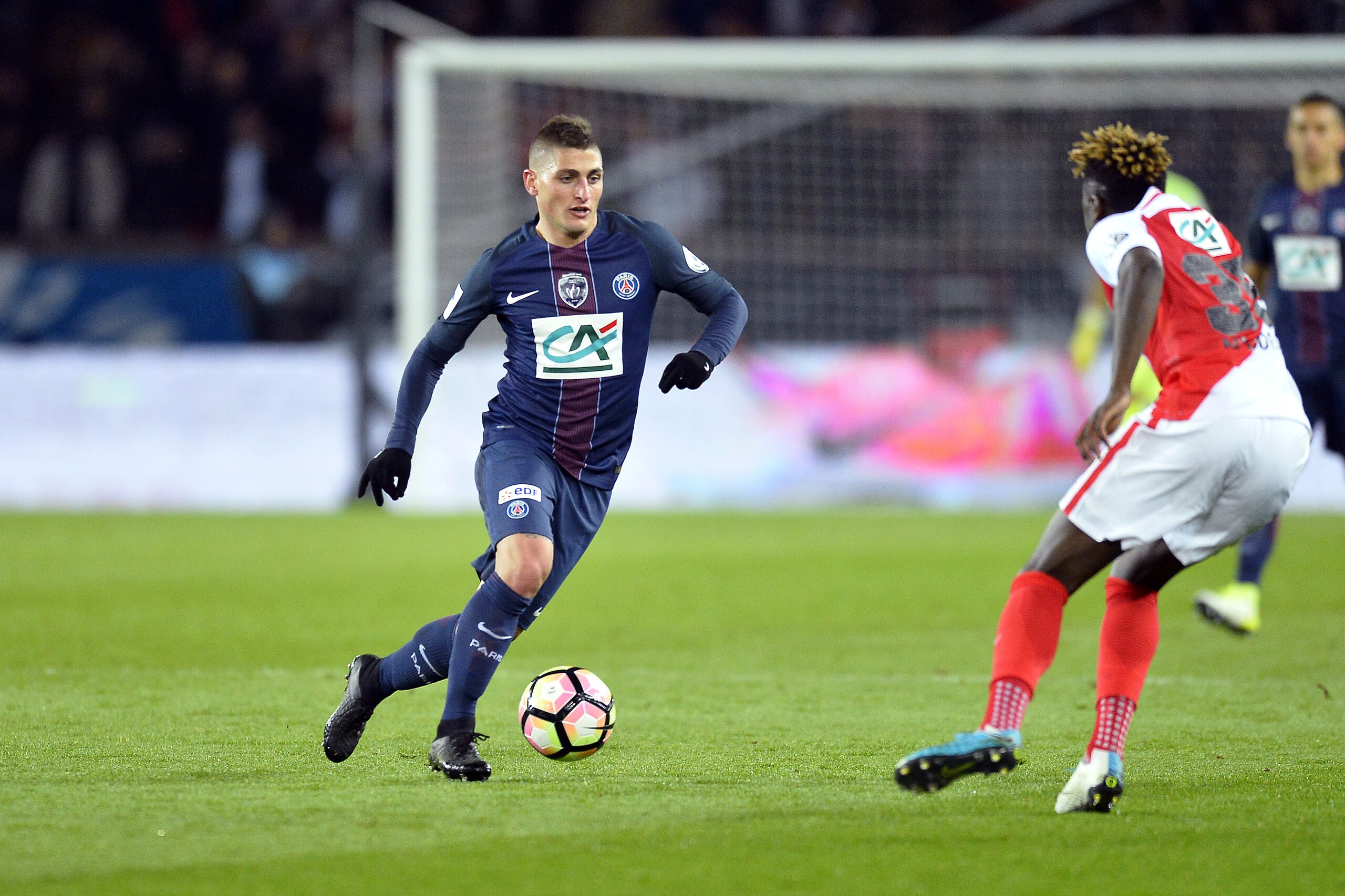 PARIS, FRANCE - APRIL 26: Marco Verratti of Paris Saint-Germain runs with the ball during the French Cup Semi-Final match between Paris Saint-Germain and As Monaco at Parc des Princes on April 26, 2017 in Paris, France. (Photo by Aurelien Meunier/Getty PARIS, FRANCE - APRIL 26: Marco Verratti of Paris Saint-Germain runs with the ball during the French Cup Semi-Final match between Paris Saint-Germain and As Monaco at Parc des Princes on April 26, 2017 in Paris, France. (Photo by Aurelien Meunier/Getty