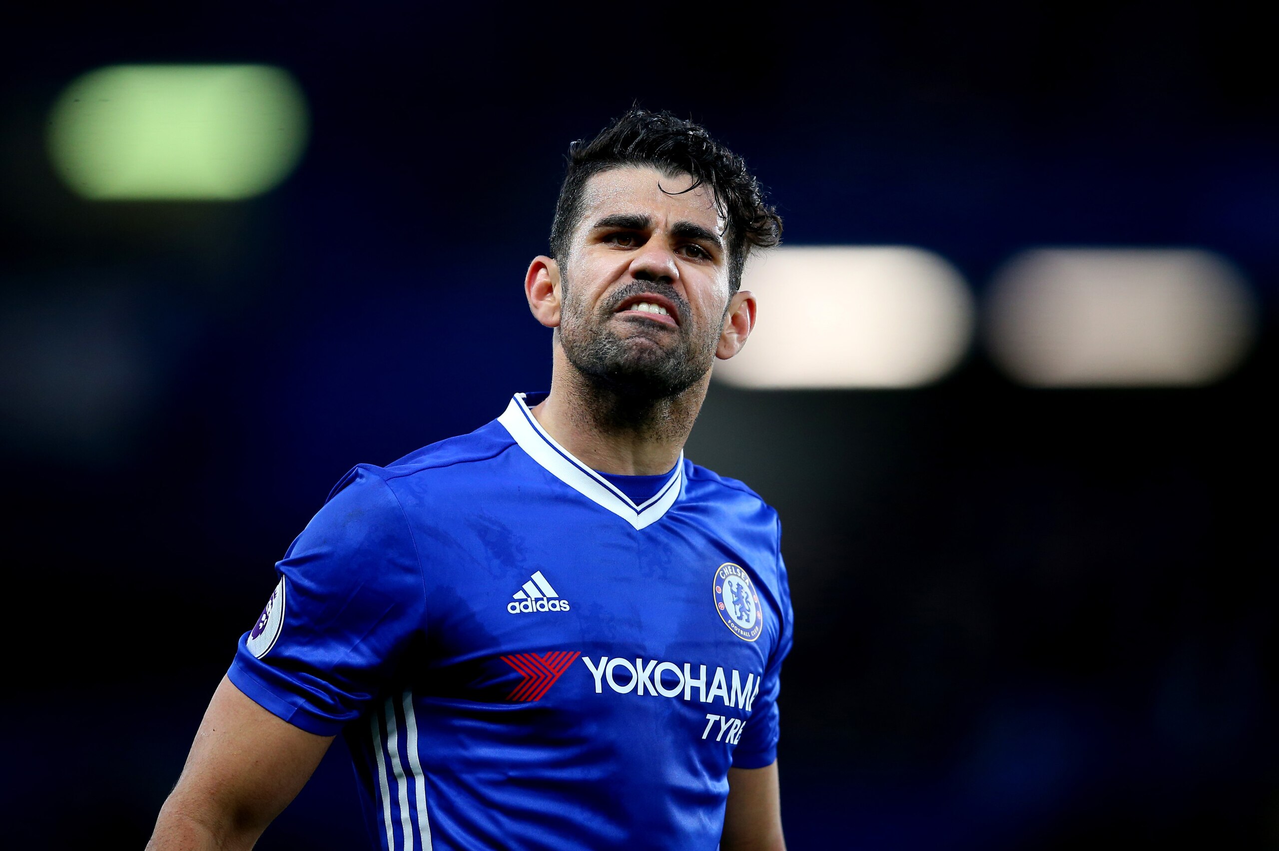 LONDON, ENGLAND - MAY 08: Diego Costa of Chelsea during the Premier League match between Chelsea and Middlesbrough at Stamford Bridge on May 8, 2017 in London, England. (Photo by Catherine Ivill - AMA/Getty Images)
