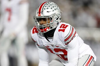 STATE COLLEGE, PA - OCTOBER 22:  Denzel Ward #12 of the Ohio State Buckeyes in action against the Penn State Nittany Lions at Beaver Stadium in State College, Pennsylvania on October 22, 2016.  (Photo by Justin K. Aller/Getty Images)