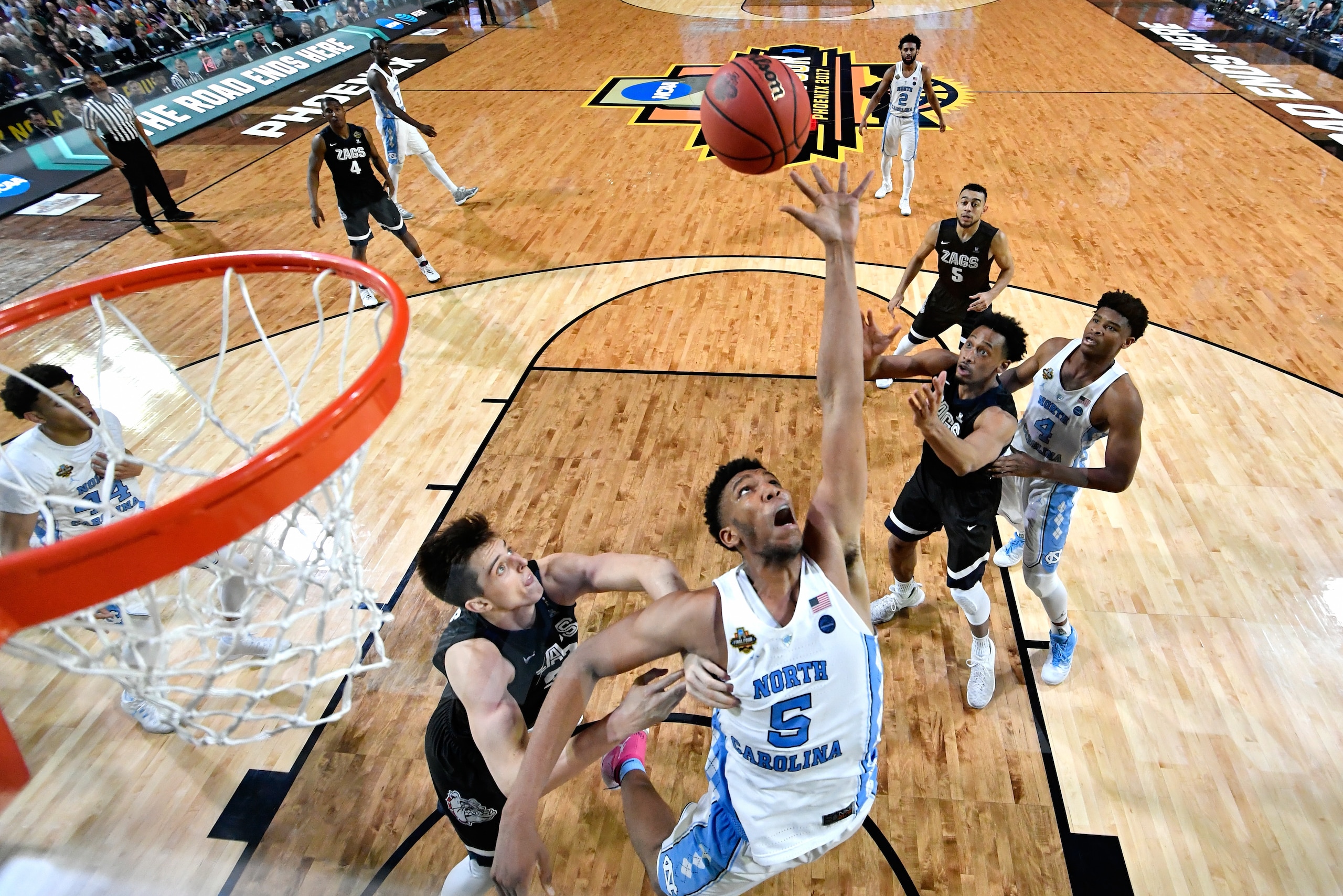 GLENDALE, AZ - APRIL 03: Zach Collins #32 of the Gonzaga Bulldogs and Tony Bradley #5 of the North Carolina Tar Heels compete for a rebound during the 2017 NCAA Men's Final Four National Championship game at University of Phoenix Stadium on April 3, 2017 