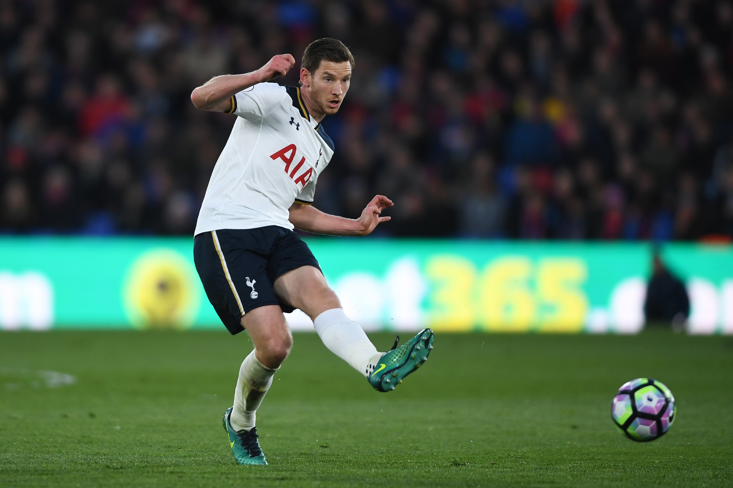 LONDON, ENGLAND - APRIL 26:  Jan Vertonghen of Tottenham in action during the Premier League match between Crystal Palace and Tottenham Hotspur at Selhurst Park on April 26, 2017 in London, England.  (Photo by Mike Hewitt/Getty Images)