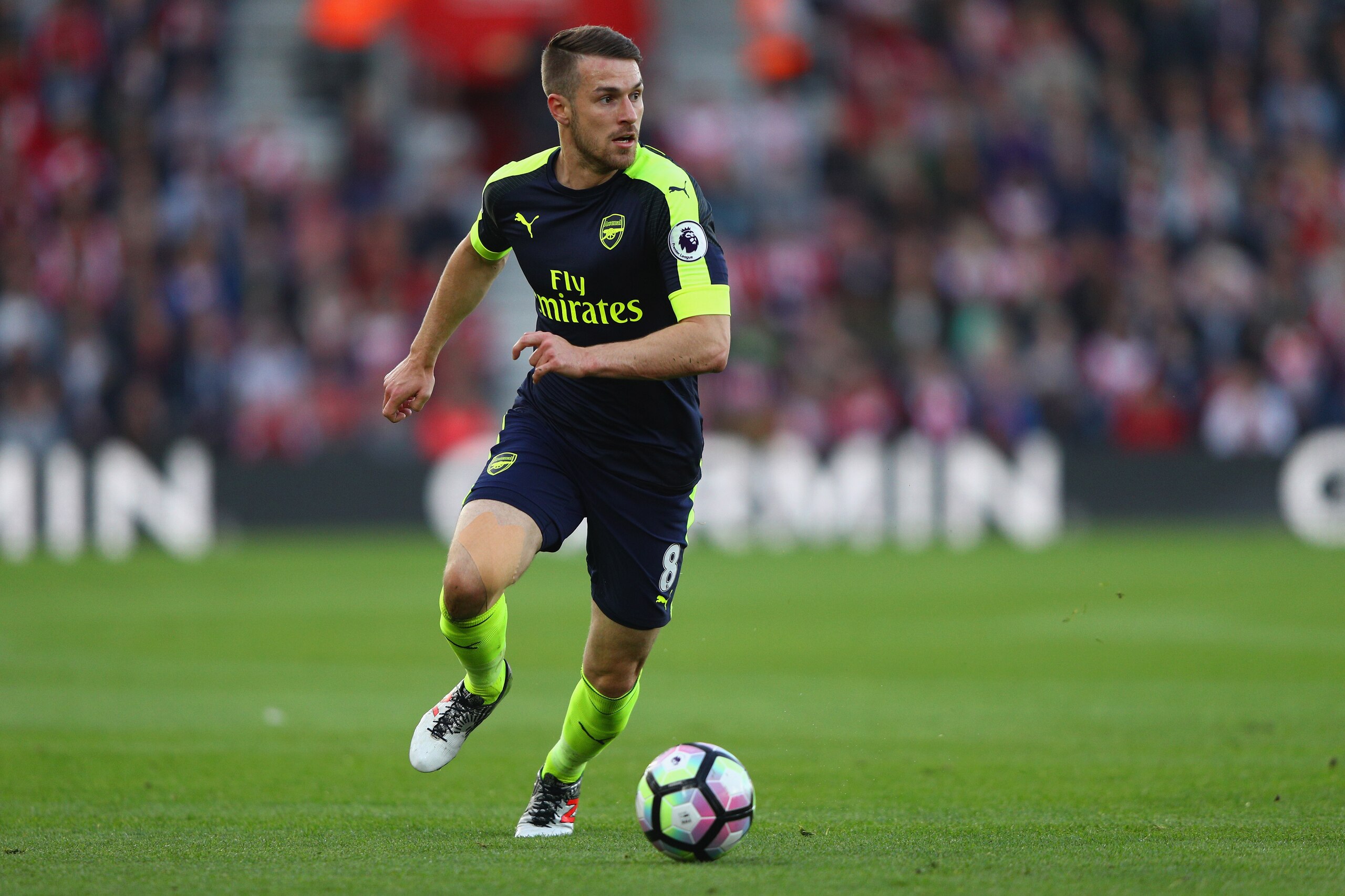 SOUTHAMPTON, ENGLAND - MAY 10:  Aaron Ramsey of Arsenal in action during the Premier League match between Southampton and Arsenal at St Mary's Stadium on May 10, 2017 in Southampton, England.  (Photo by Ian Walton/Getty Images)