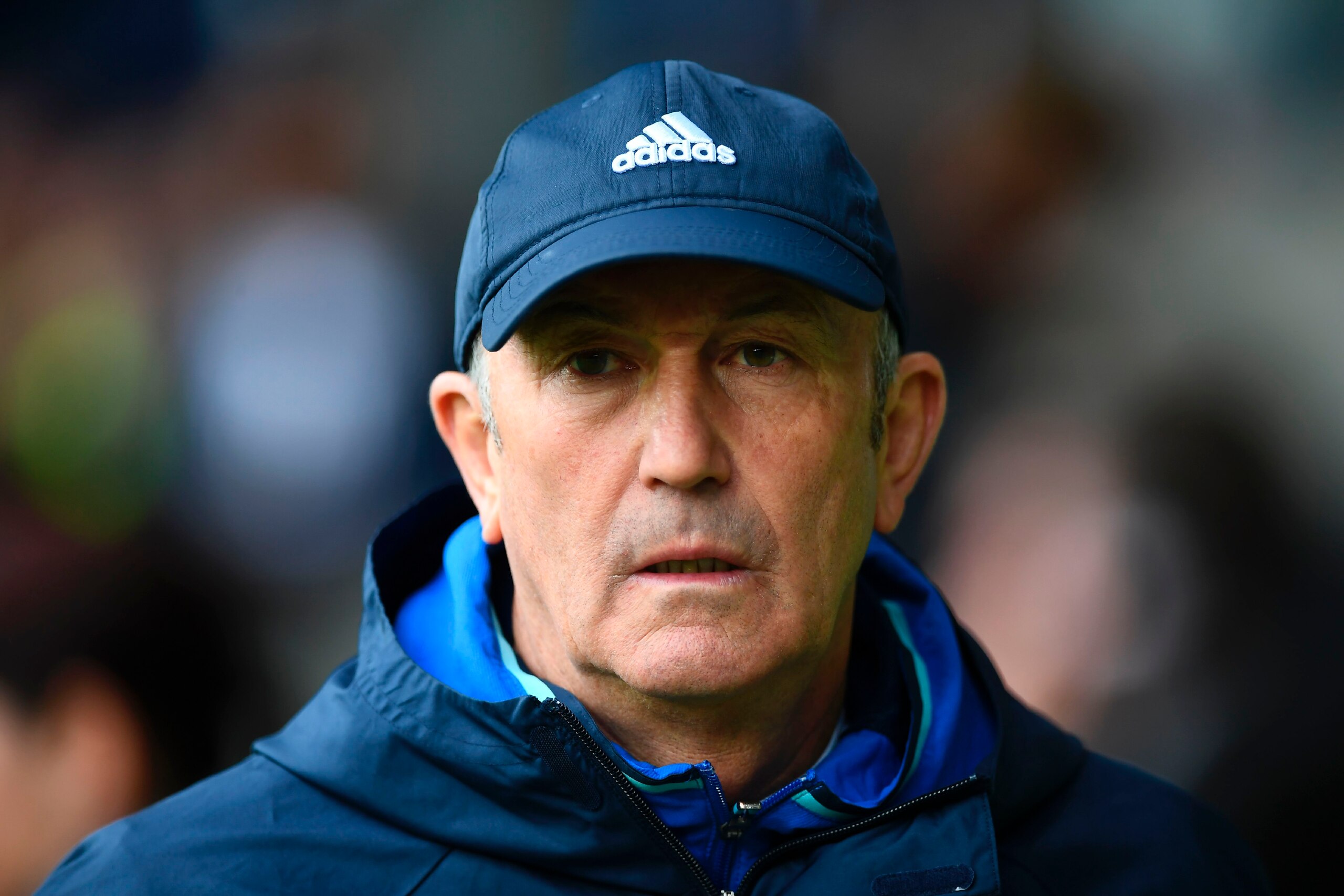 West Bromwich Albion's Welsh head coach Tony Pulis arrives for the English Premier League football match between West Bromwich Albion and Liverpool at The Hawthorns stadium in West Bromwich, central England, on April 16, 2017.
 / AFP PHOTO / Justin TALLIS