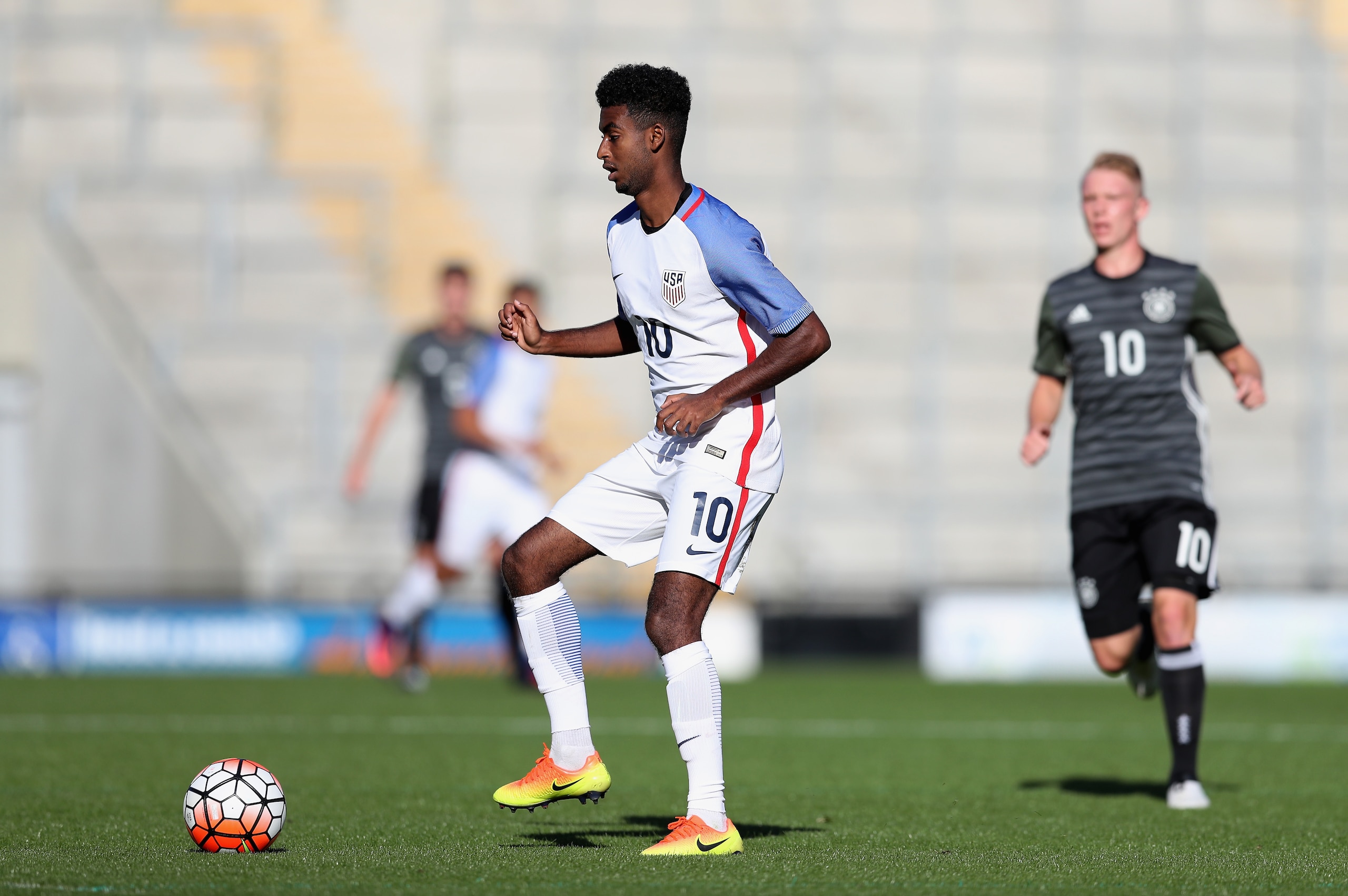LEIGH, GREATER MANCHESTER - OCTOBER 05: Gedion Zelalem of USA in action during the Under 20s Four Nations Tournament match between Germany and the United States at Leigh Sports Village Stadium on October 5, 2016 in Leigh, Greater Manchester. (Photo by Ma LEIGH, GREATER MANCHESTER - OCTOBER 05: Gedion Zelalem of USA in action during the Under 20s Four Nations Tournament match between Germany and the United States at Leigh Sports Village Stadium on October 5, 2016 in Leigh, Greater Manchester. (Photo by Ma