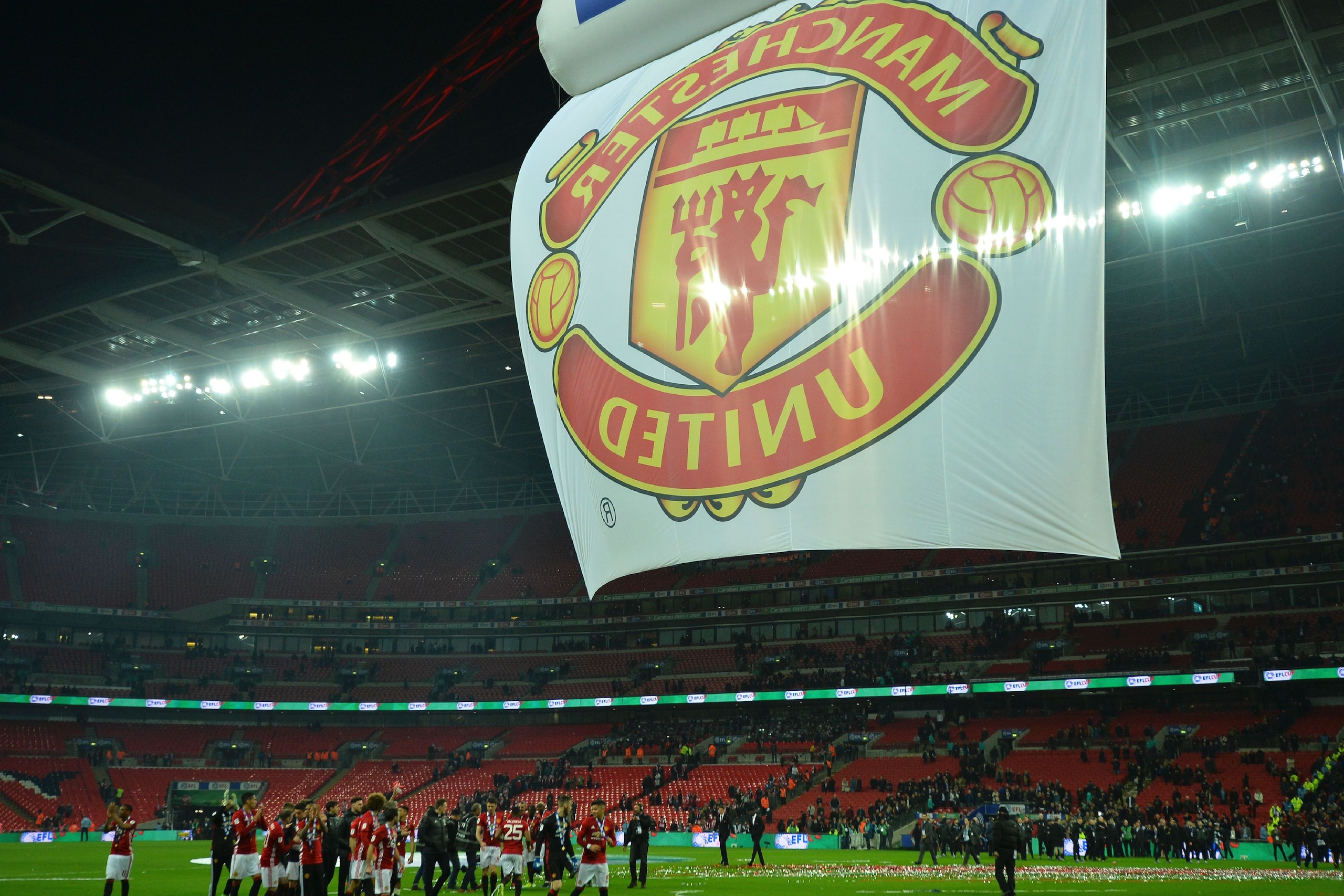 Manchester United's players celebrate on the pitch after their victory in the English League Cup final football match between Manchester United and Southampton at Wembley stadium in north London on February 26, 2017.
Zlatan Ibrahimovic sealed the first ma