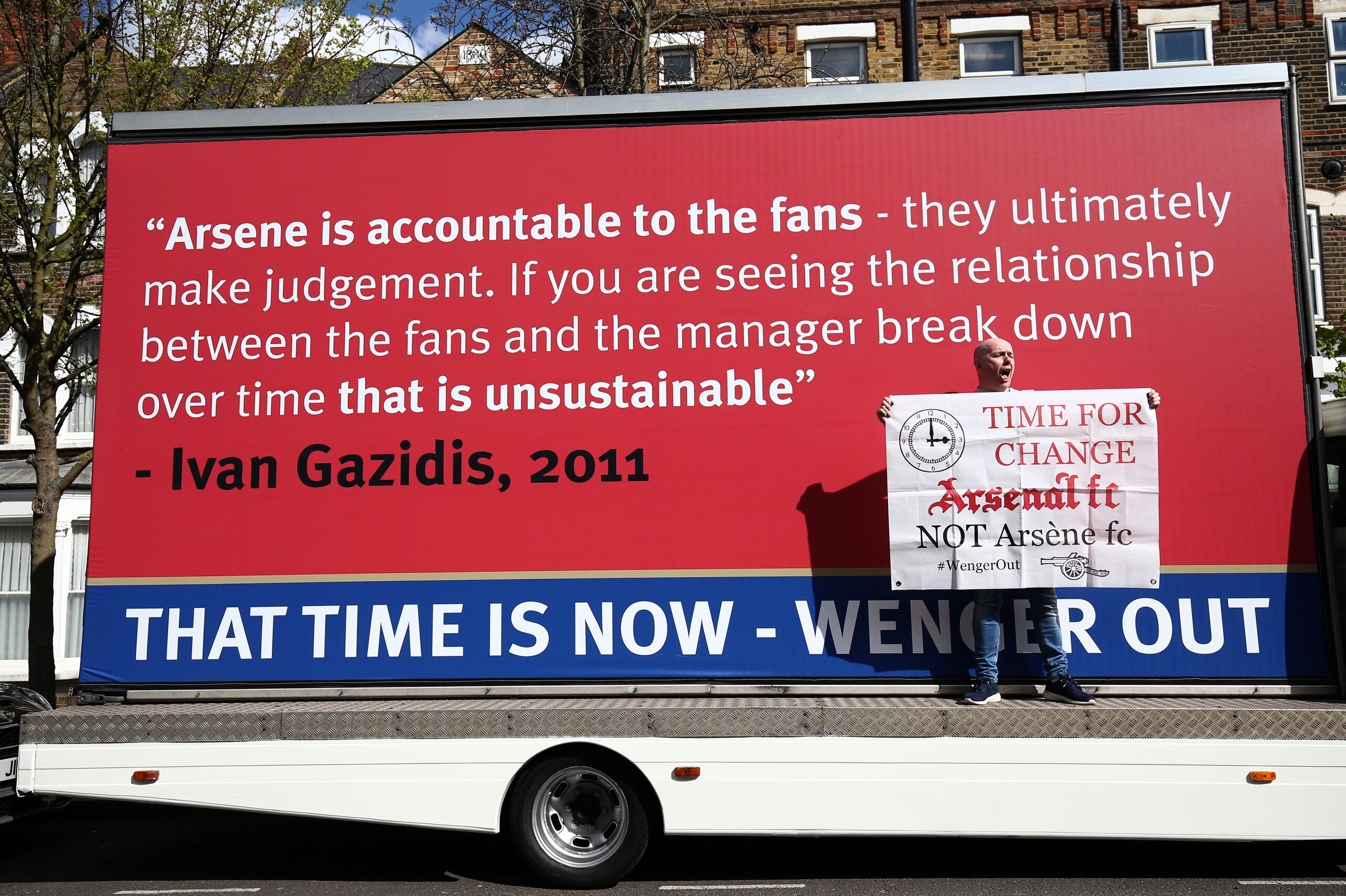 LONDON, ENGLAND - APRIL 02: Arsenal fans hire a van to protest about Arsene Wenger manager of Arsenal ahead of the Premier League match between Arsenal and Manchester City at Emirates Stadium on April 2, 2017 in London, England. (Photo by Catherine Ivill 