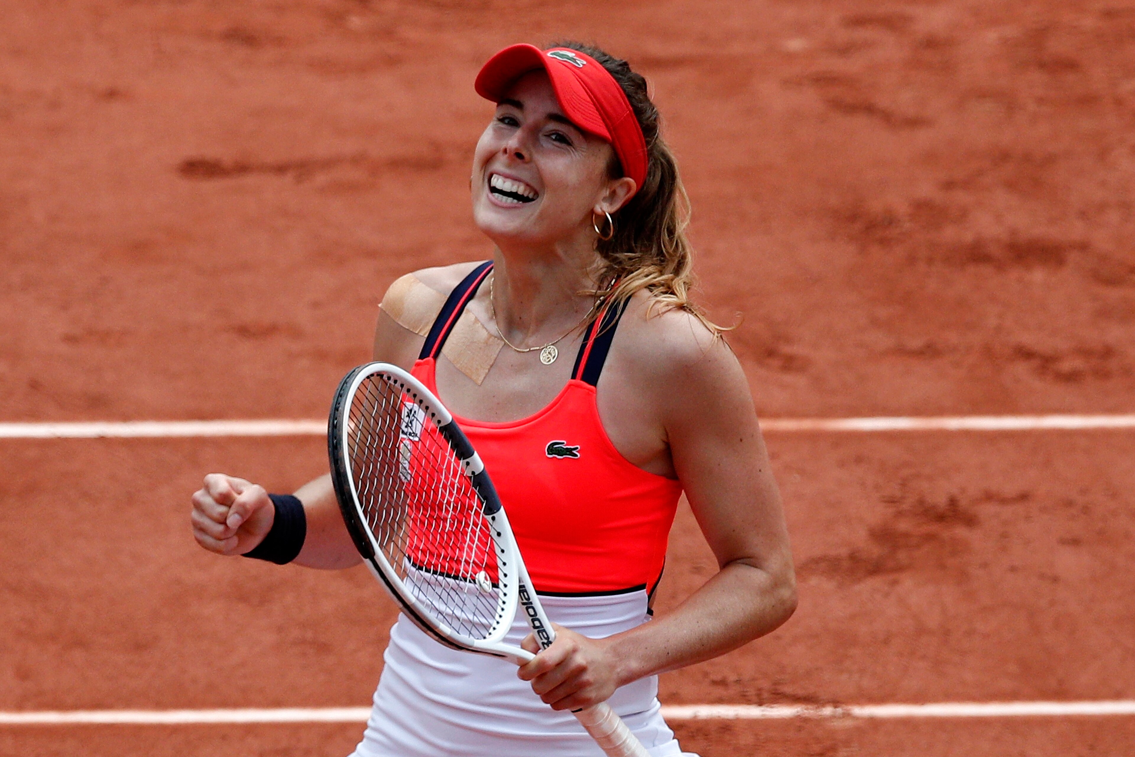 Cornet earned a huge win over Radwanska.