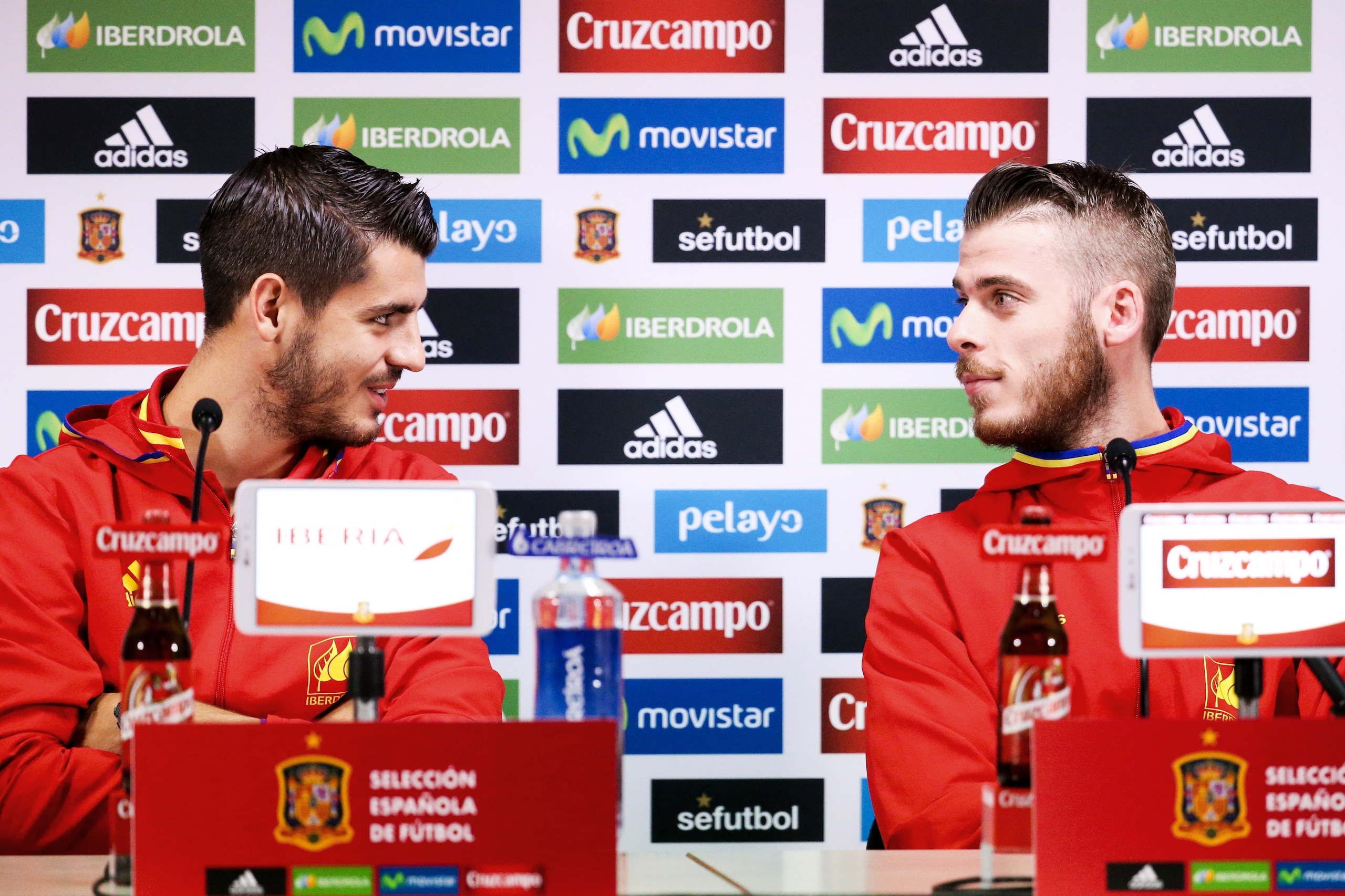 ---BELGIUM OUT---
Spain's Alvaro Morata and Spain's goalkeeper David de Gea attend a press conference held by the Spanish national football team on November 16, 2015 in Brussels, on the eve of the friendly football match Spain versus Belgium, in preparati