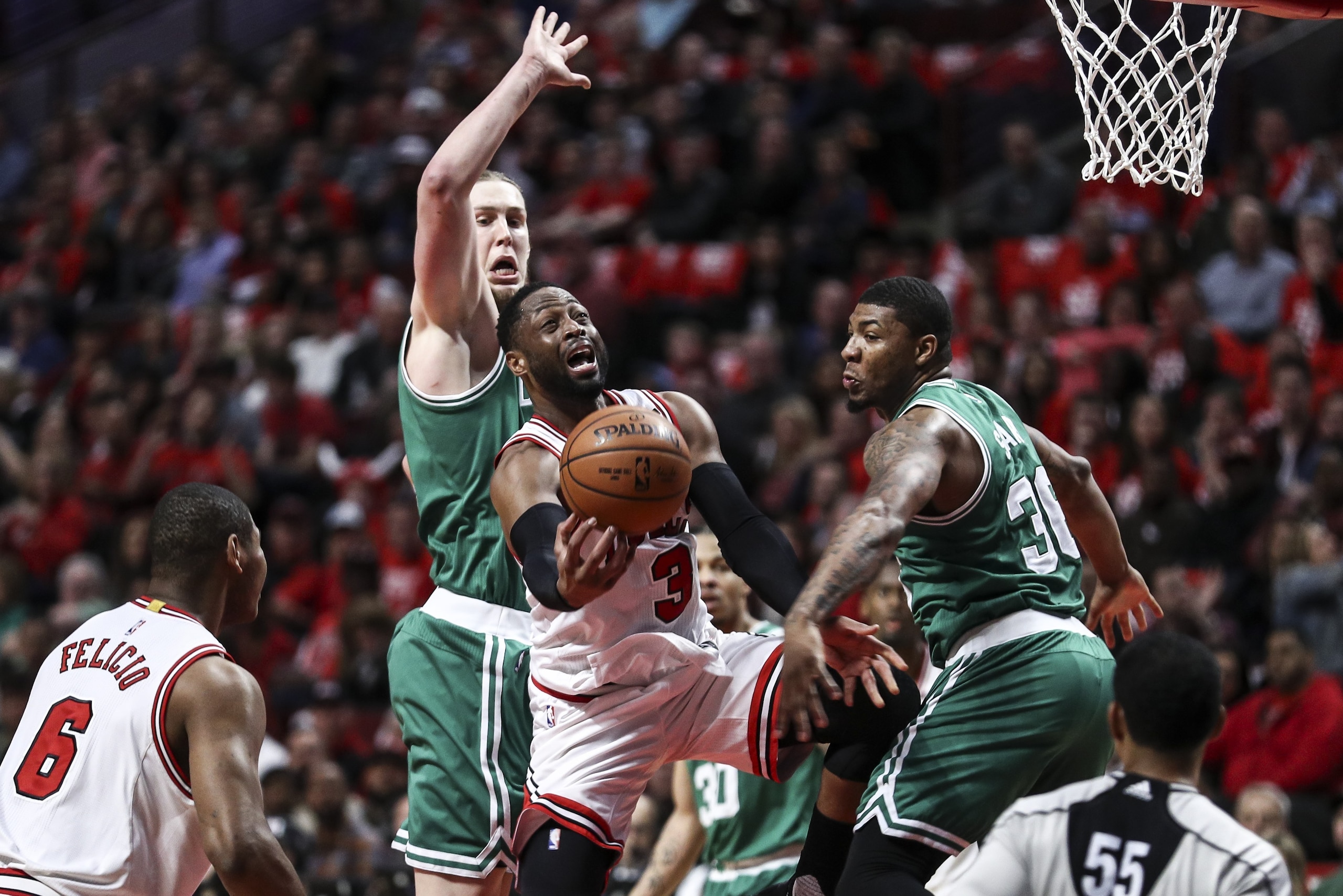 “It’s what separates a lot of wins and losses,” Wade tells B/R Mag on being clutch. “Someone that can be counted on to get the ball and make what we call ‘the right play.’ A lot of times you get a good shot for yourself or create the defense to shift toward you and make a play for your teammates.”