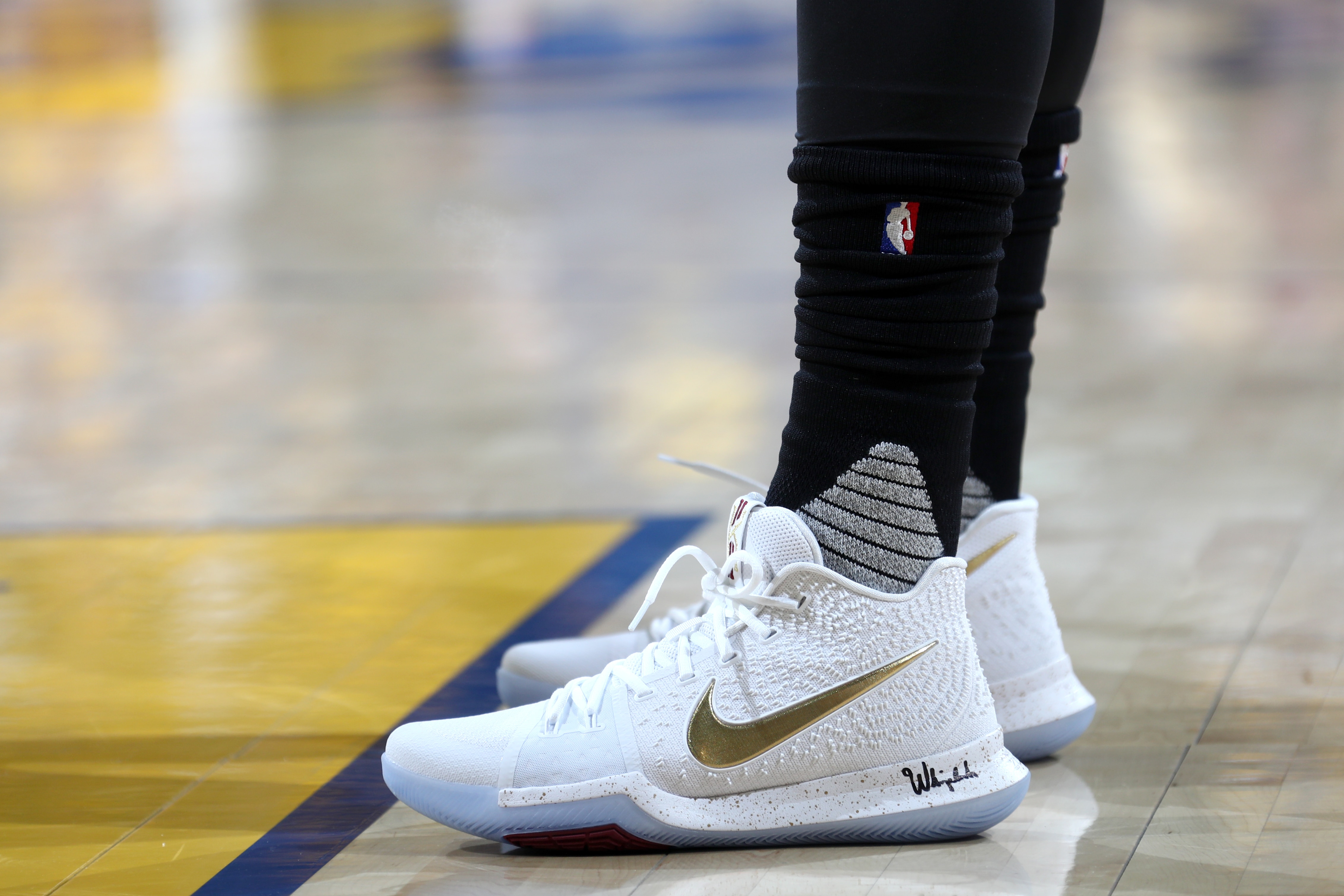 kyrie 2 nba finals