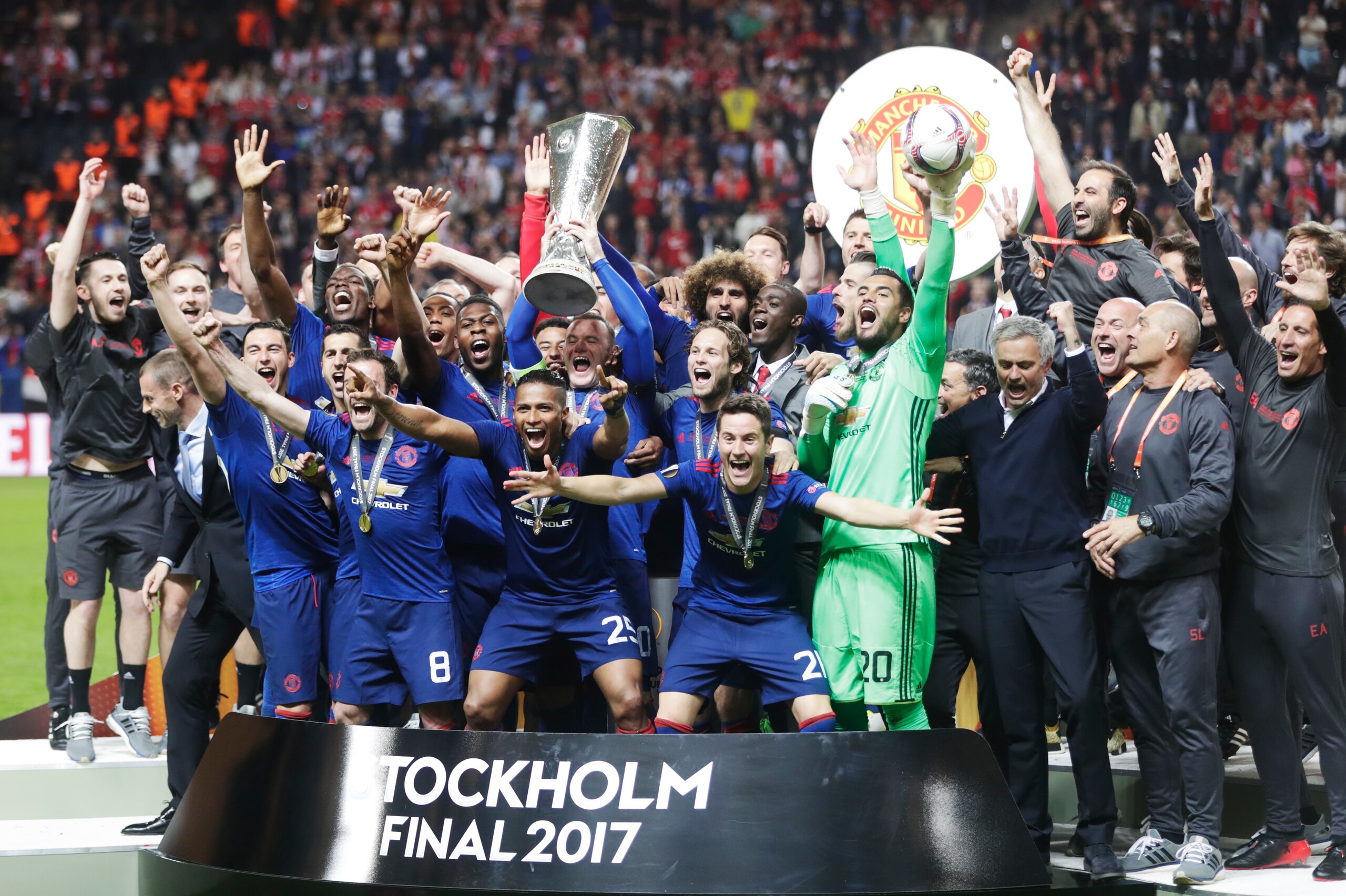 STOCKHOLM, SWEDEN - MAY 24: Players of Manchester United celebrates after the victory during the UEFA Europa League Final between Ajax and Manchester United  at Friends Arena on May 24, 2017 in Stockholm, Sweden.  (Photo by Nils Petter Nilsson/Getty Image